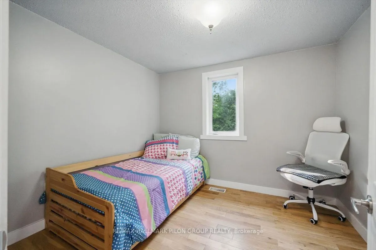 84 Eastpark Drive