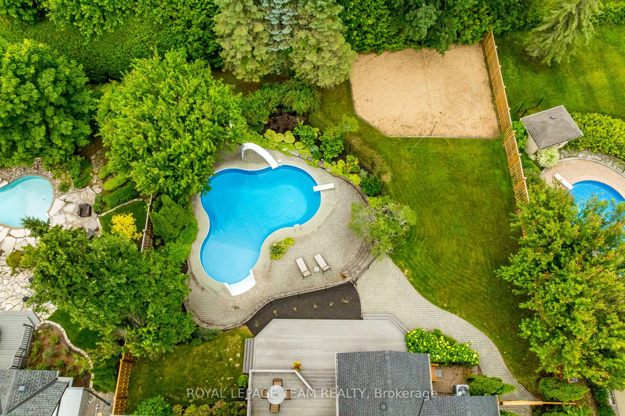 10 Beechgrove Gardens