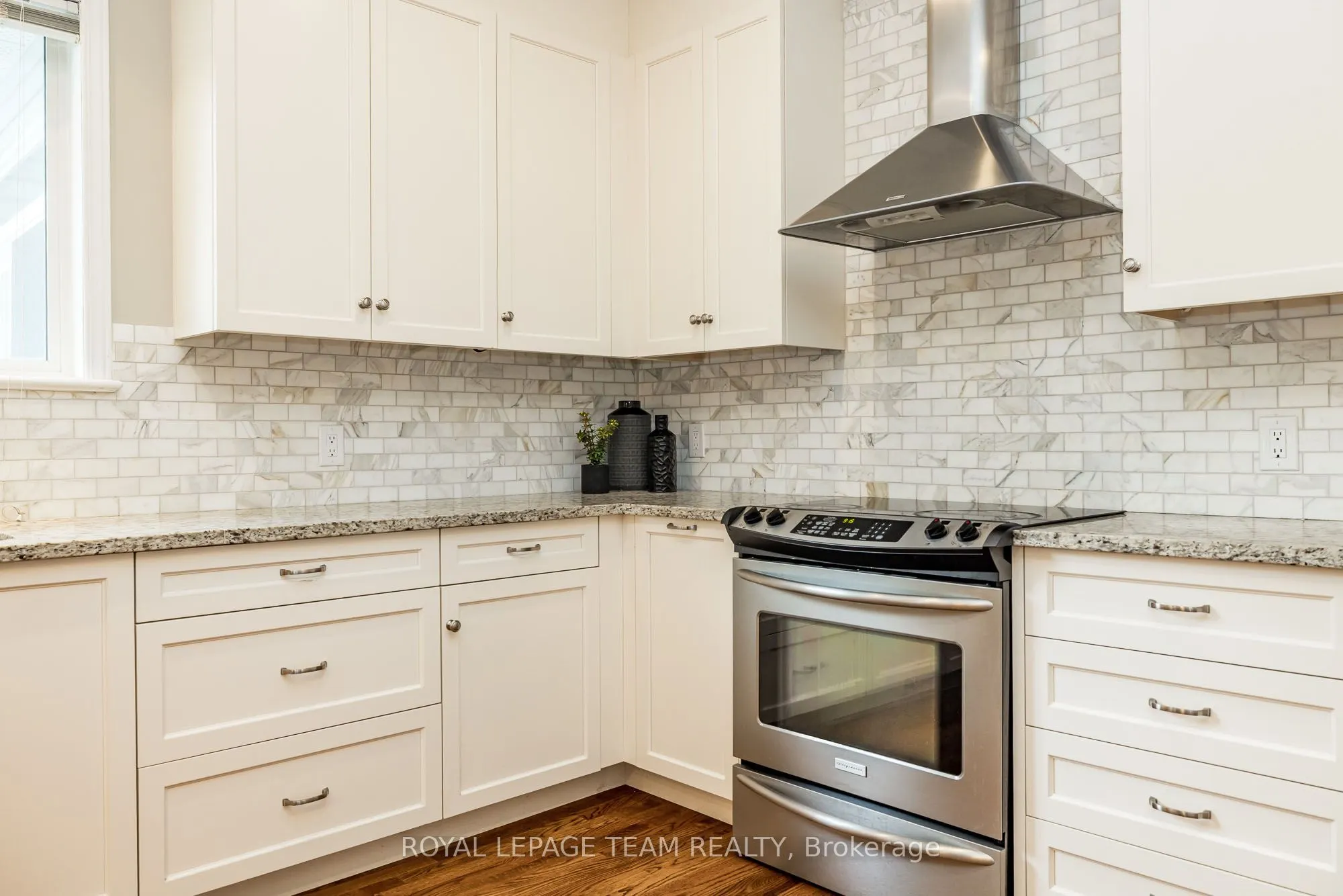 10 Beechgrove Gardens