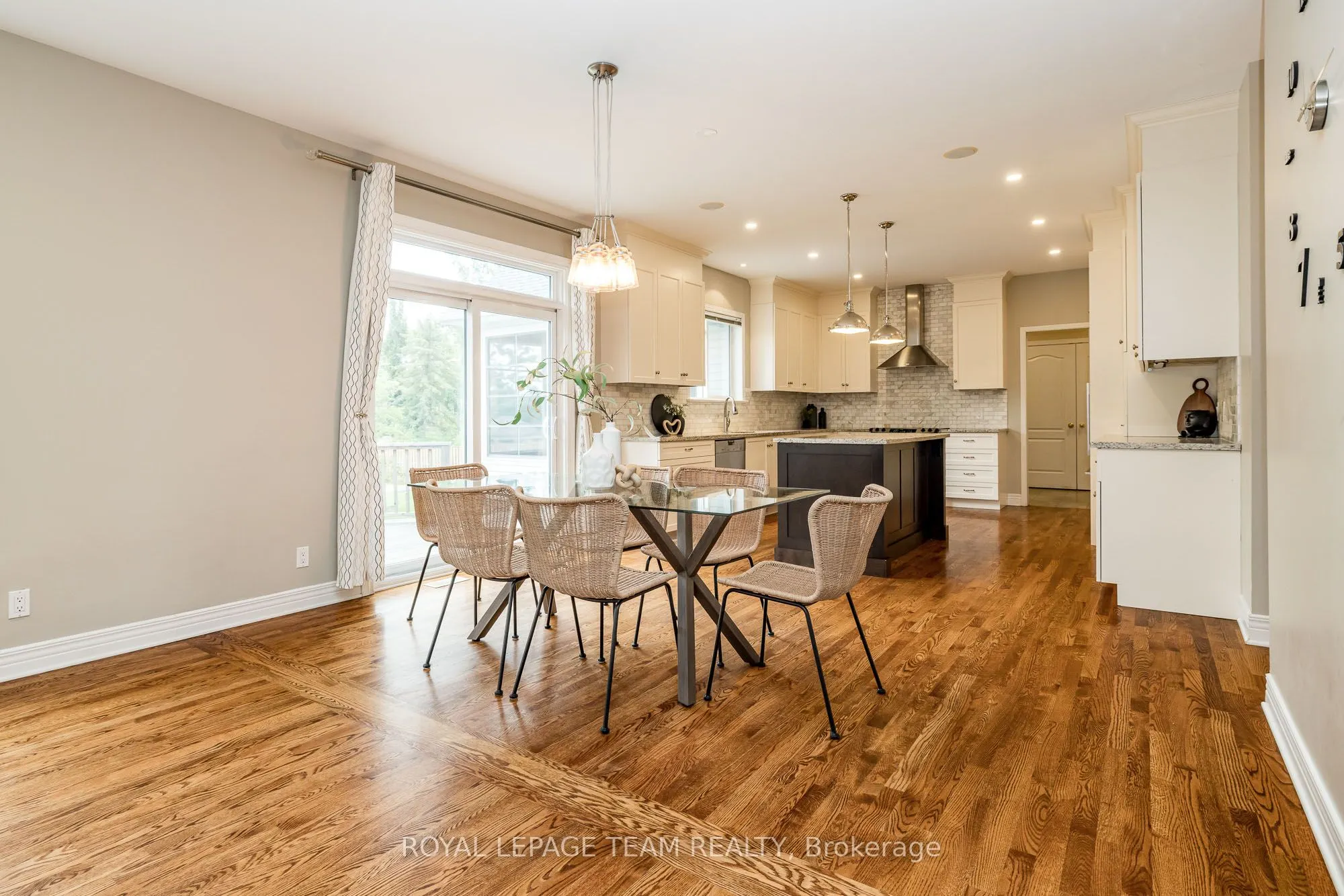 10 Beechgrove Gardens