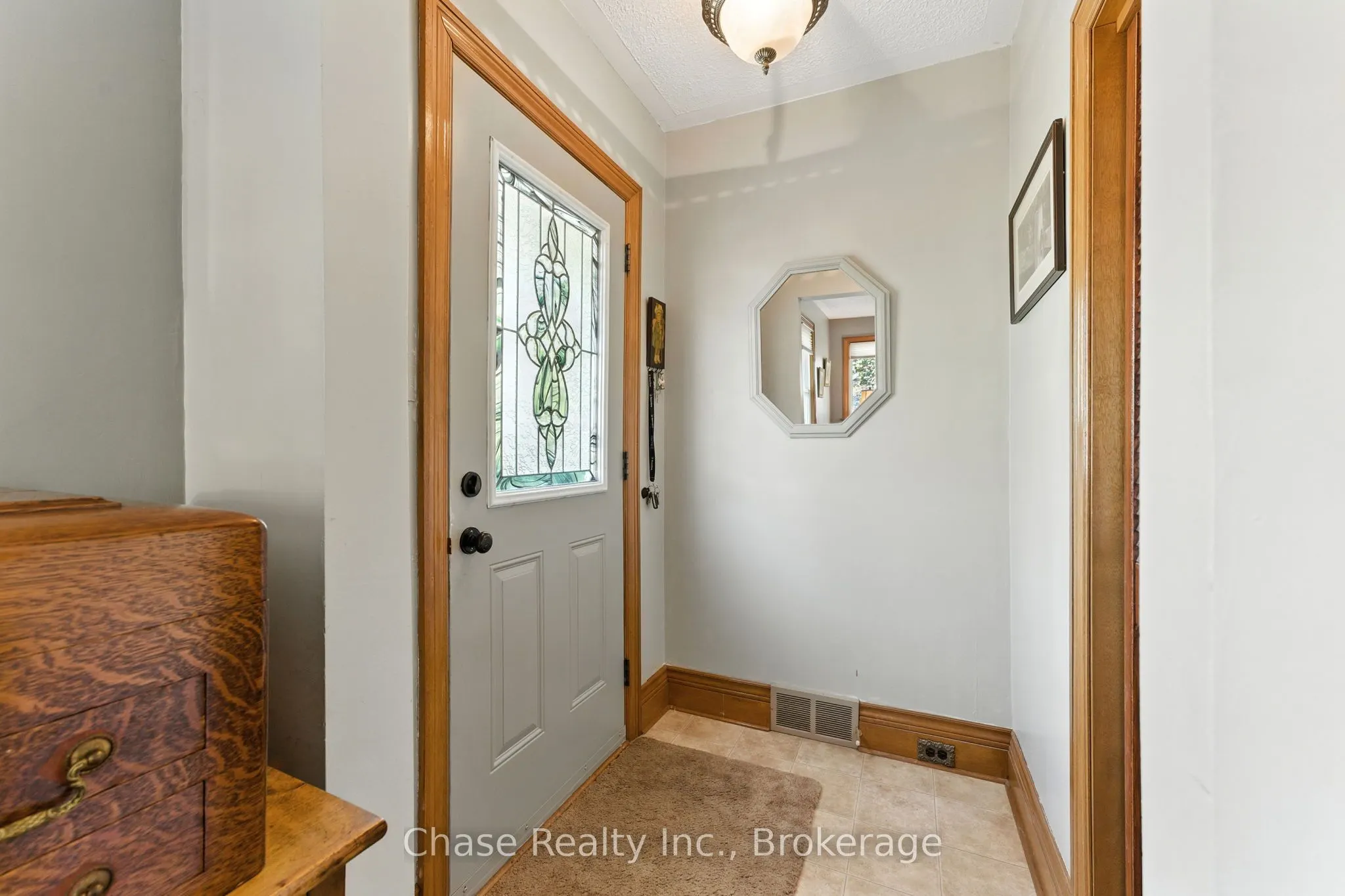 8 Groff Street