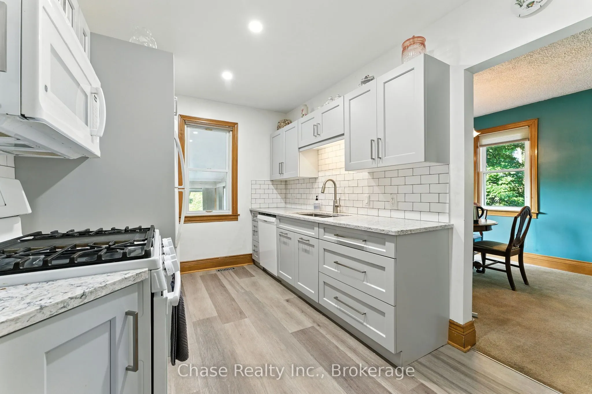 8 Groff Street