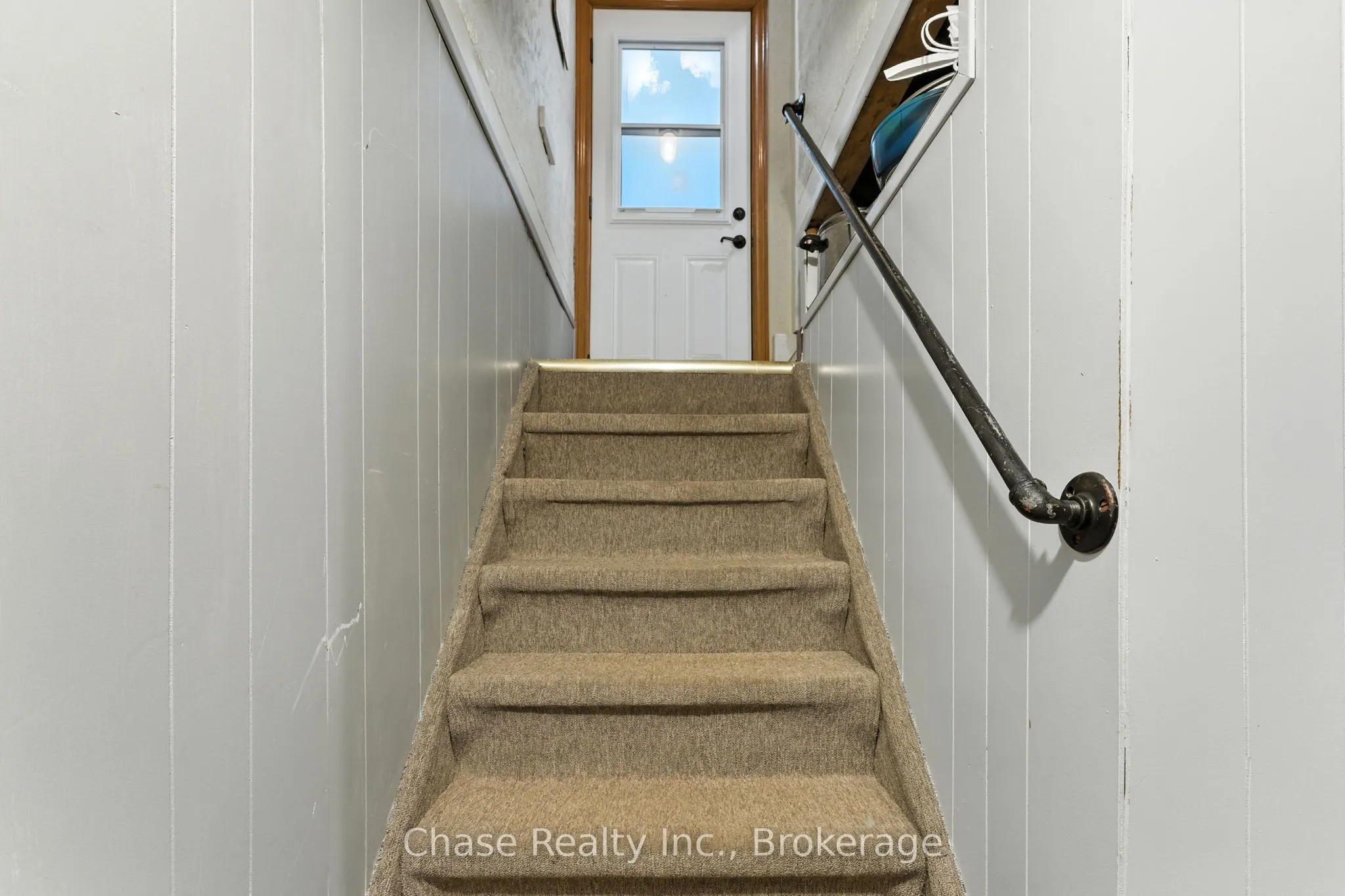 8 Groff Street