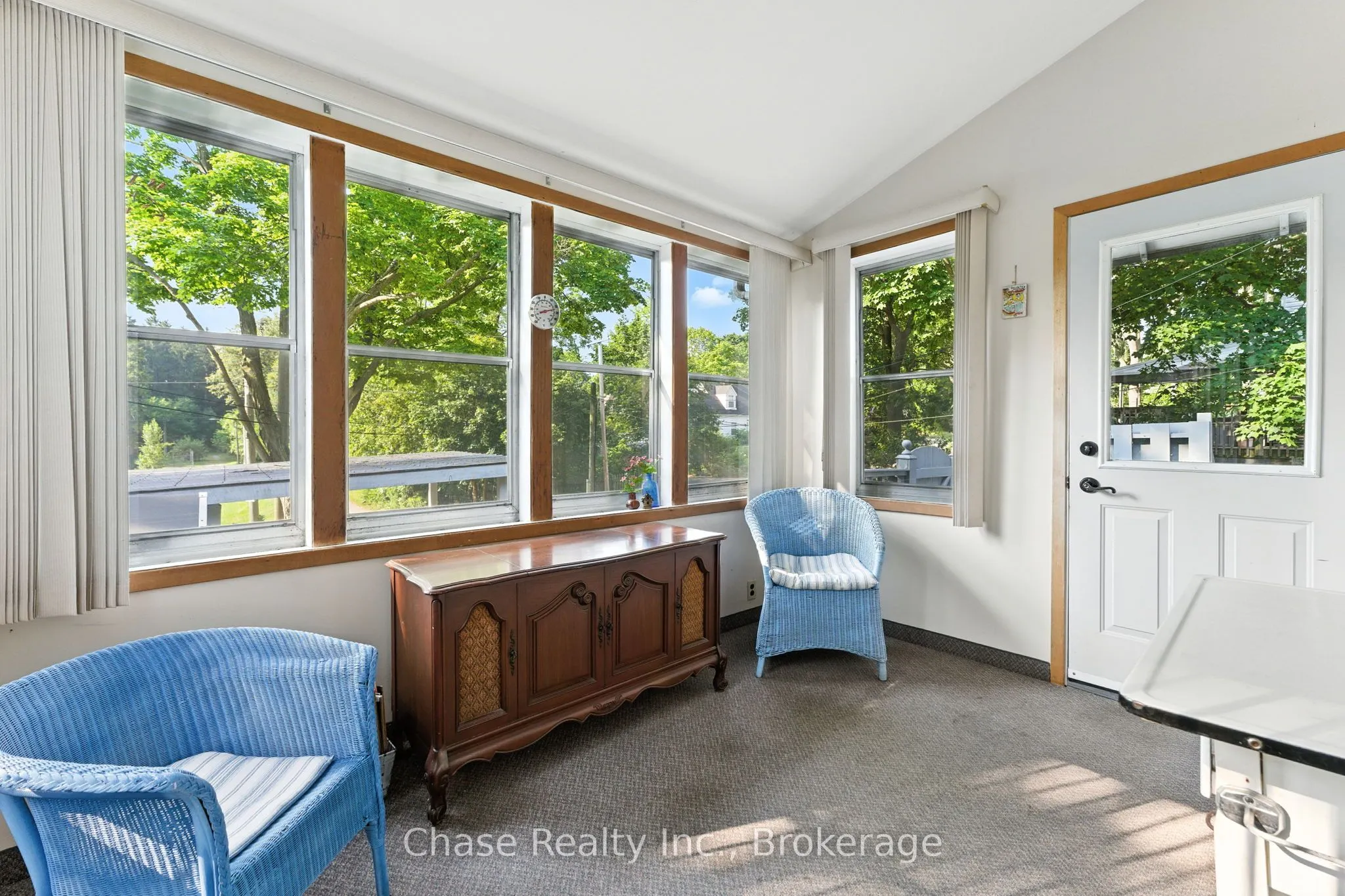 8 Groff Street