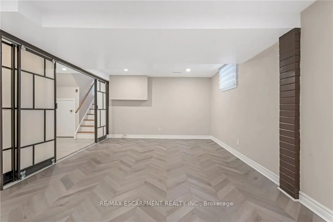 36 Skylark Drive