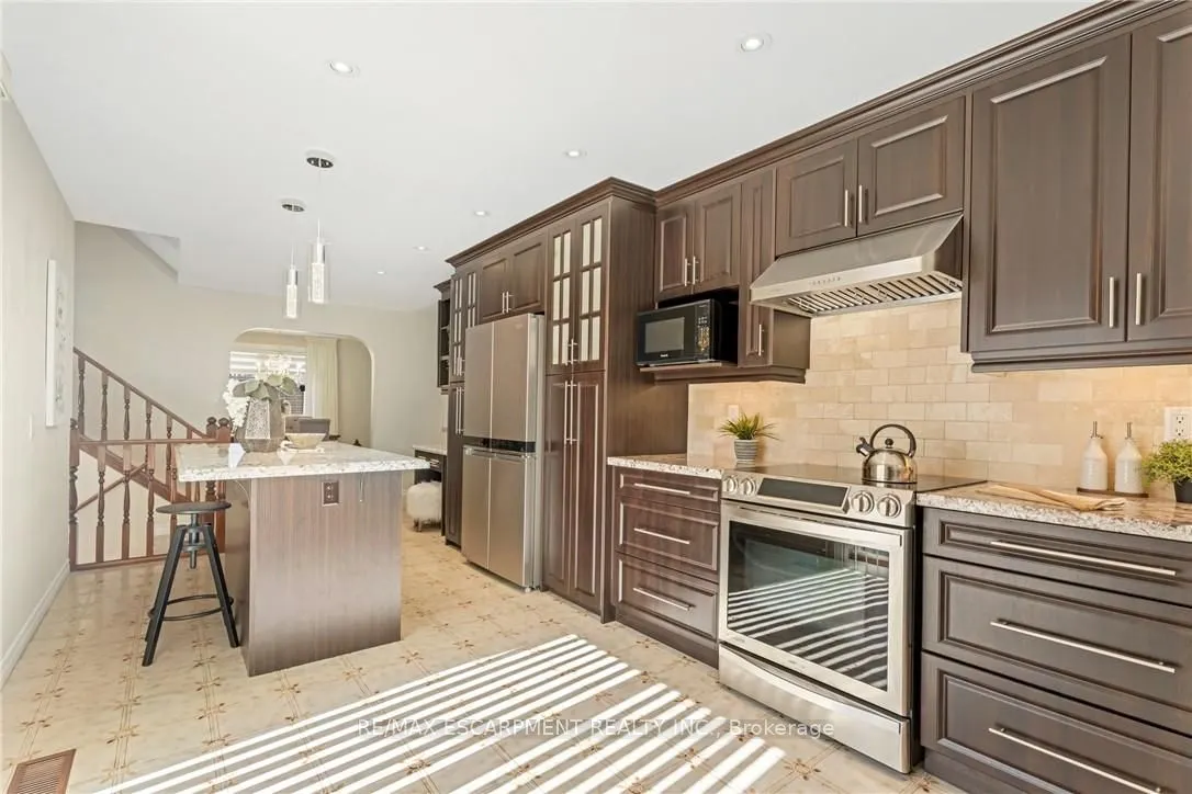 36 Skylark Drive