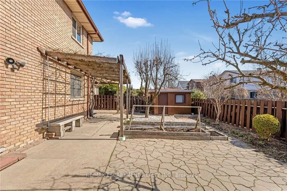 36 Skylark Drive