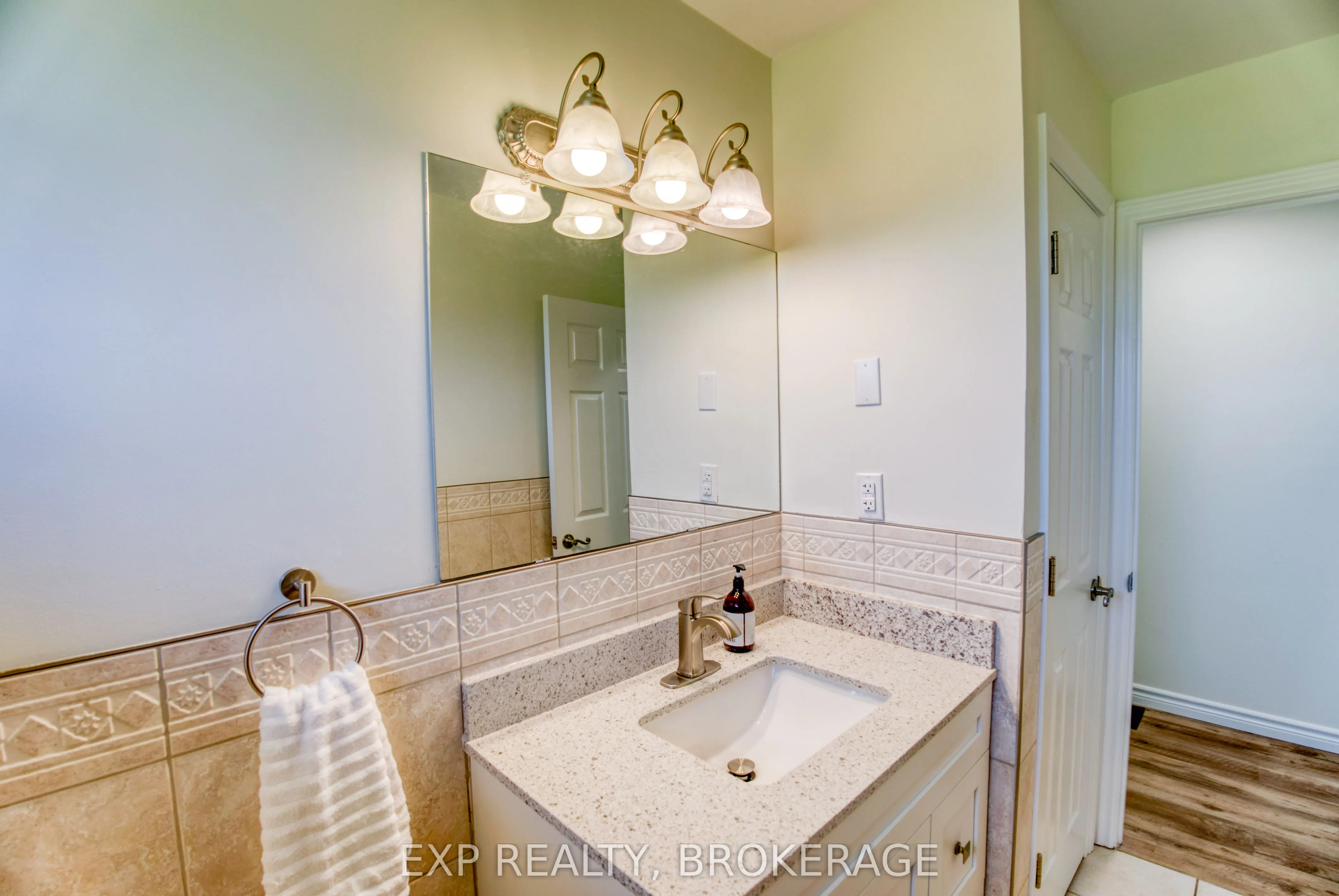 121 IVY RIDGE Road