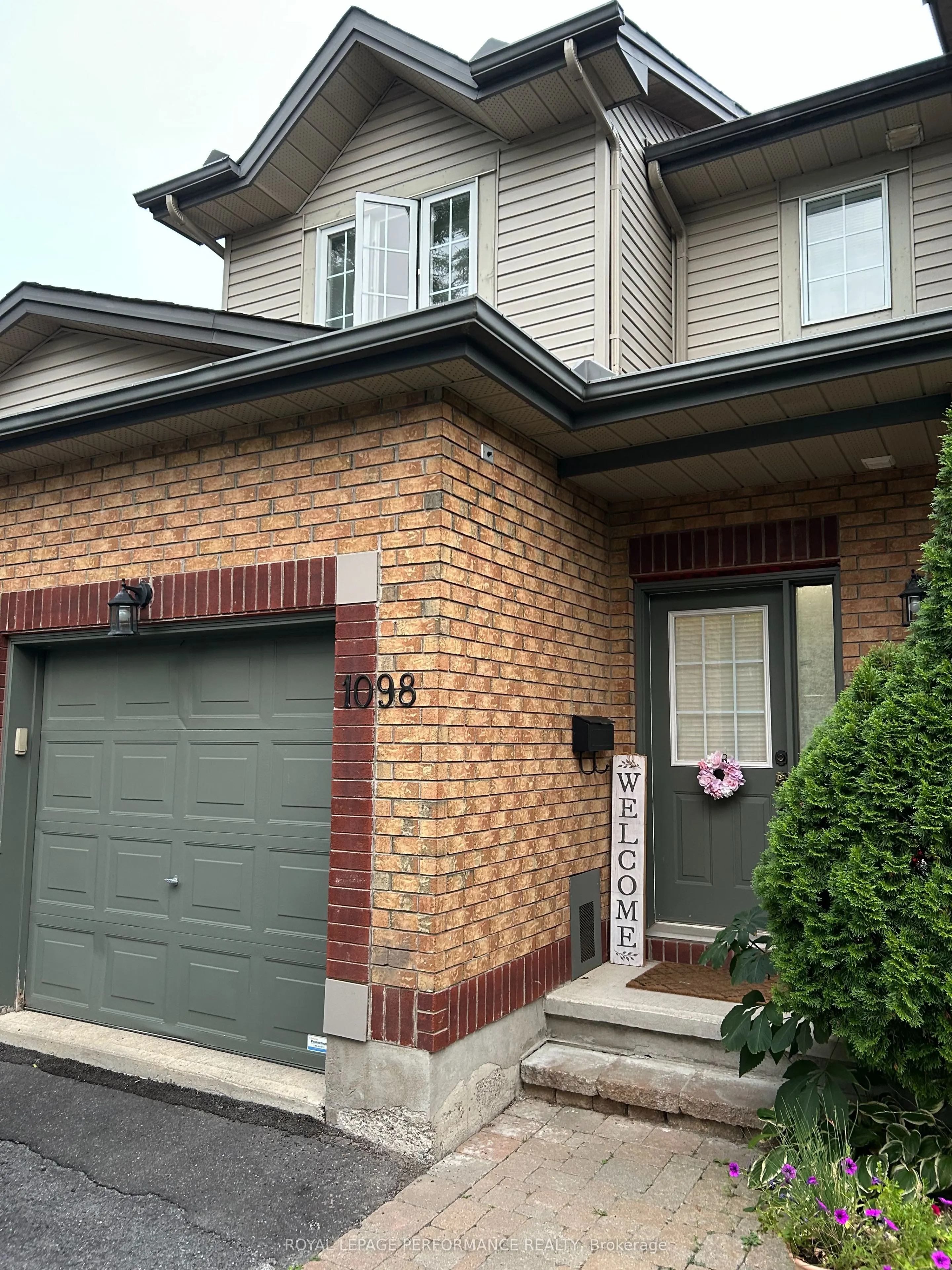 1098 Ballantyne Drive