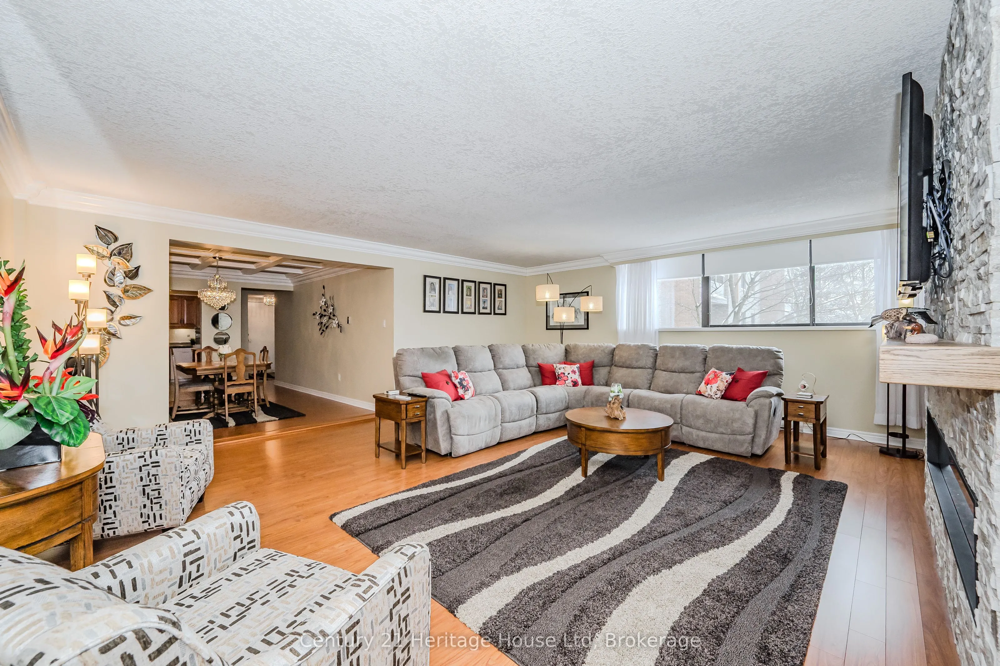 93 Westwood Road, #306