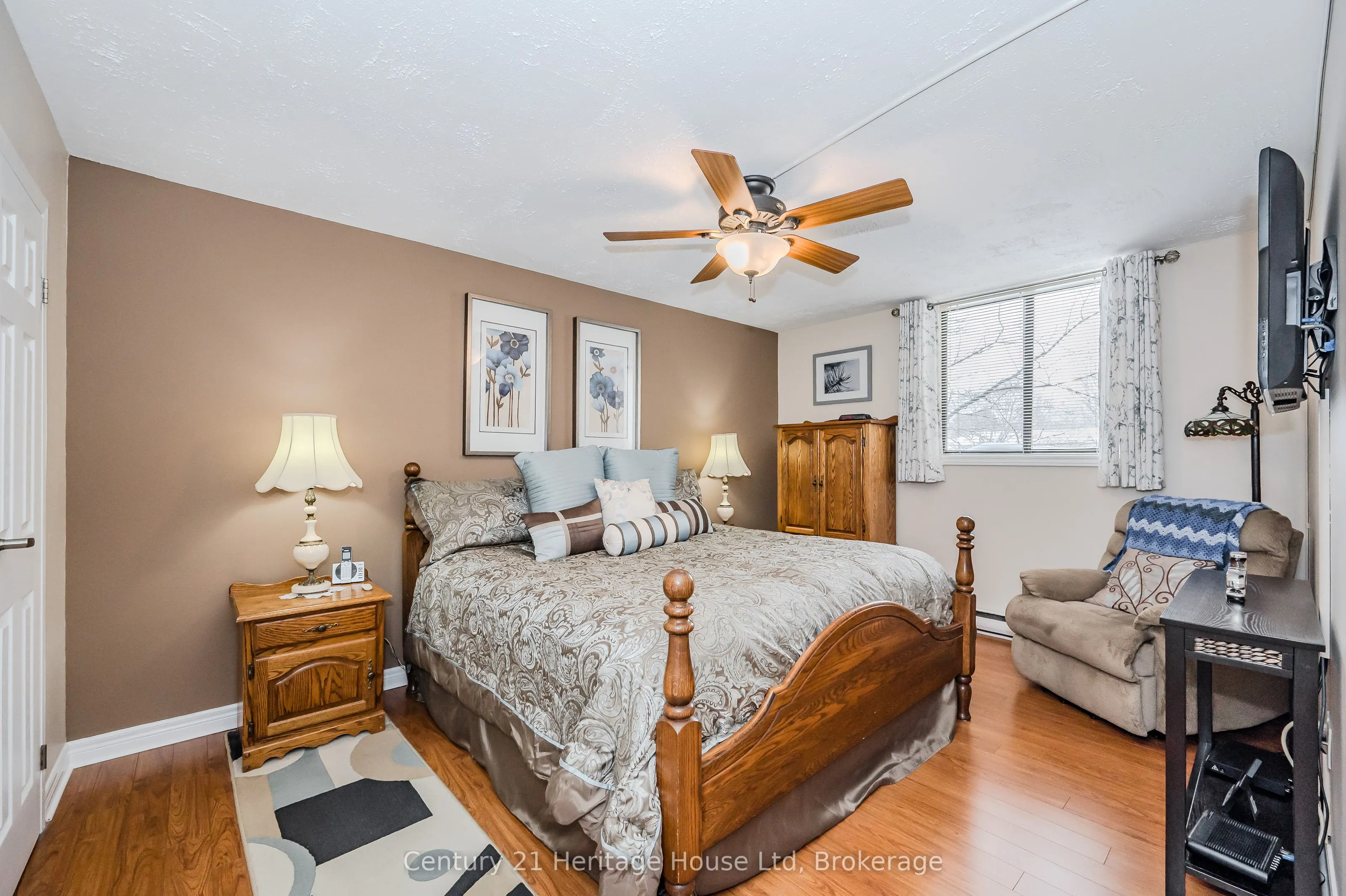 93 Westwood Road, #306