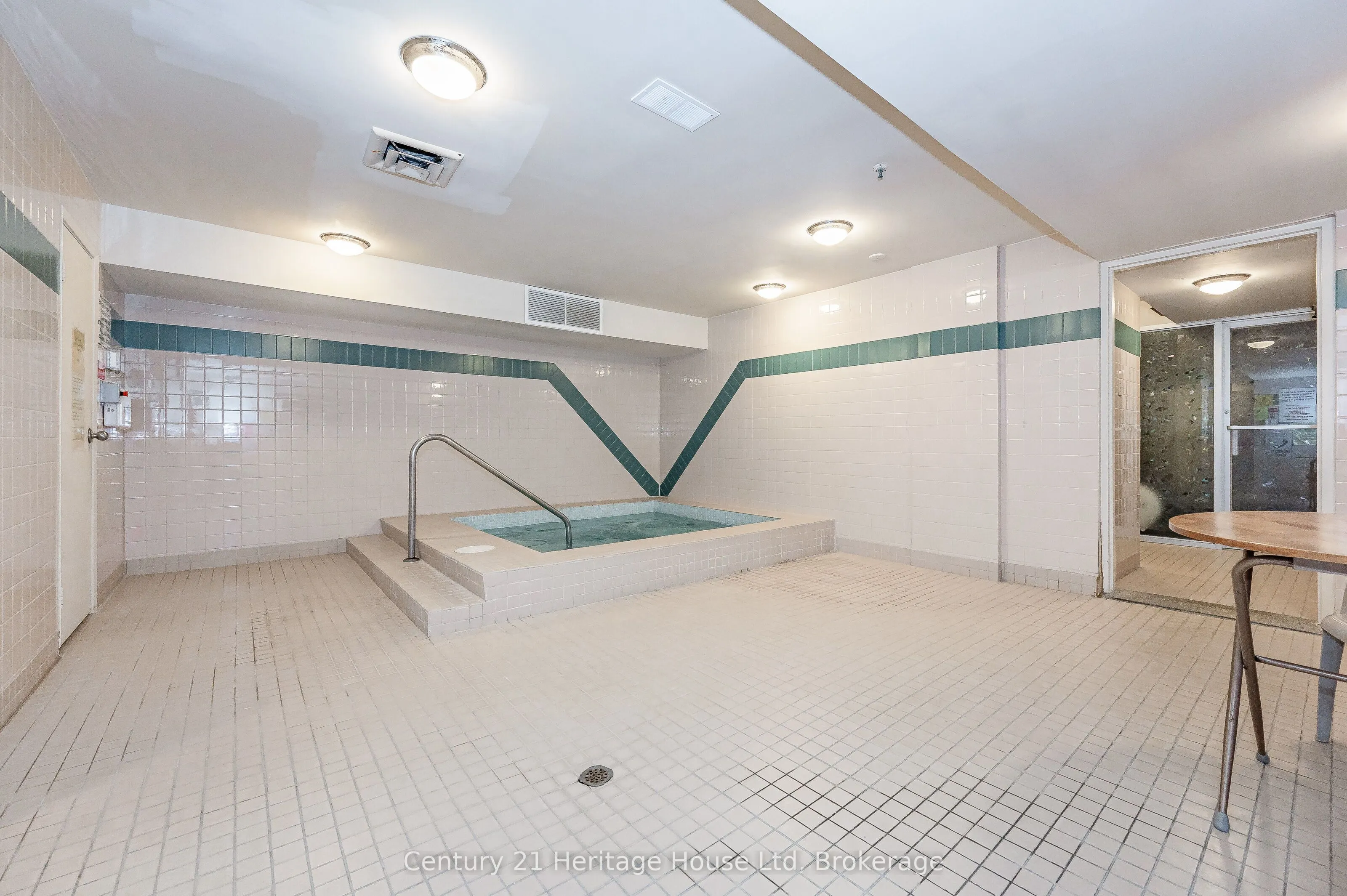 93 Westwood Road, #306