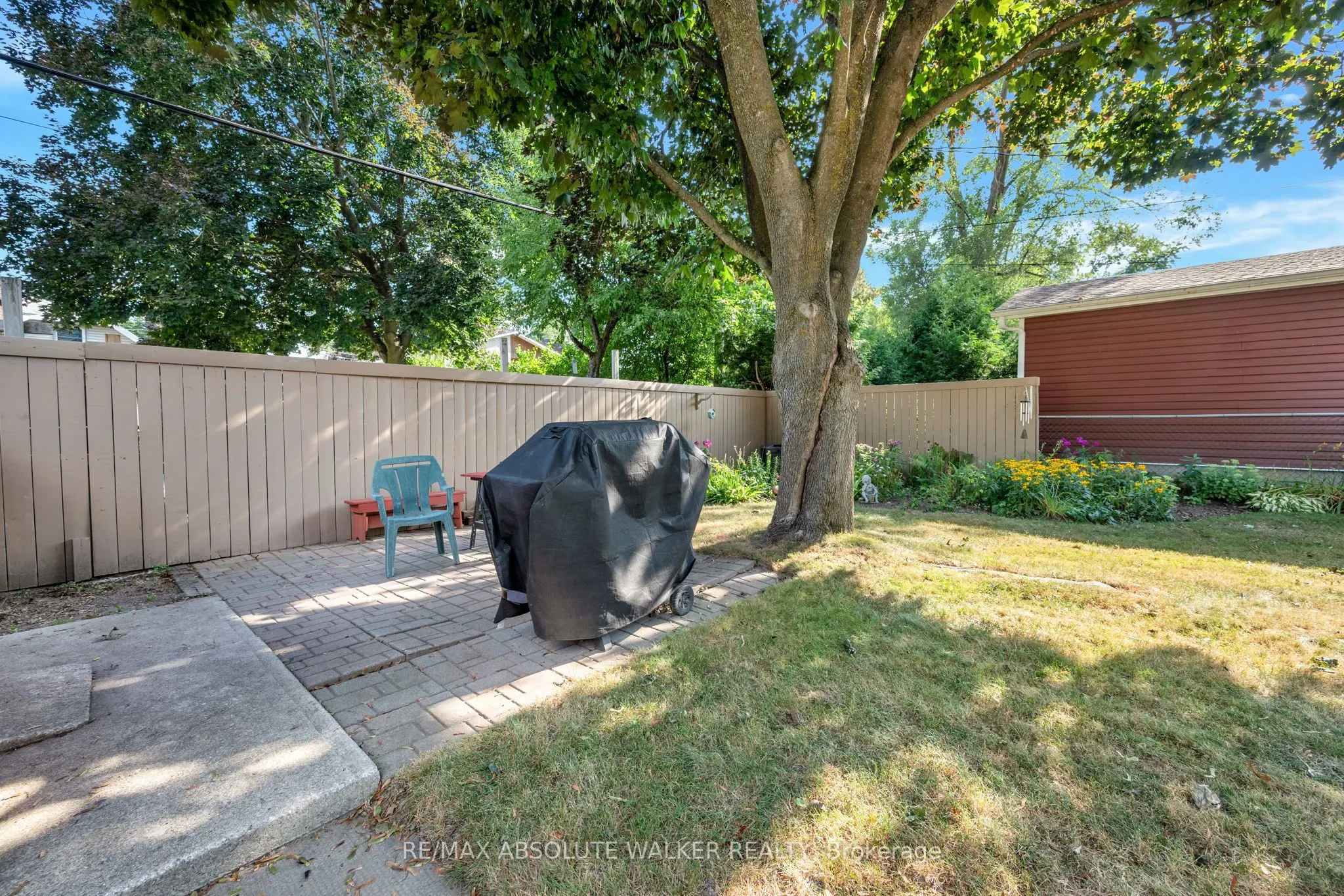1354 Larose Avenue