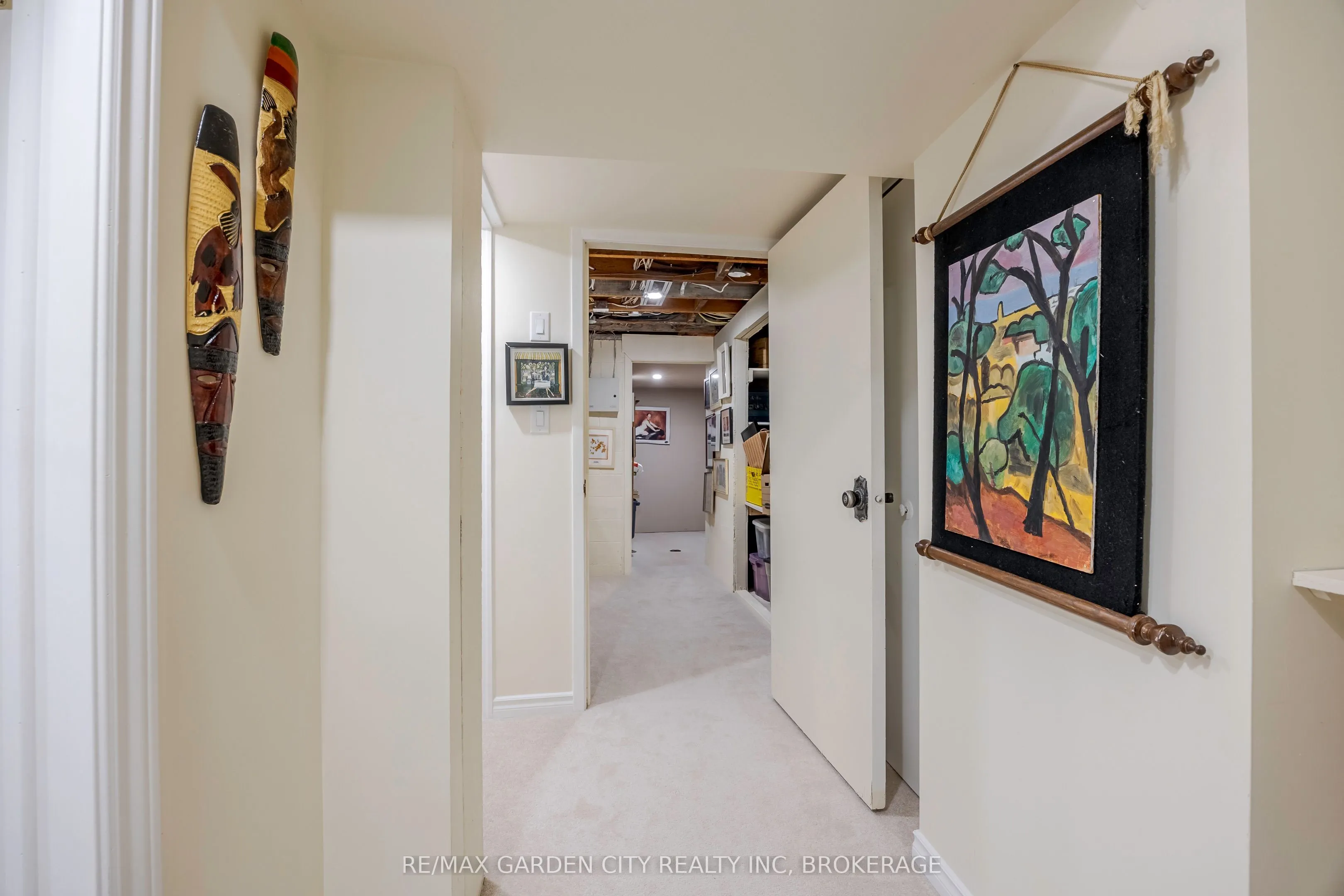 5 Woodgarden Court