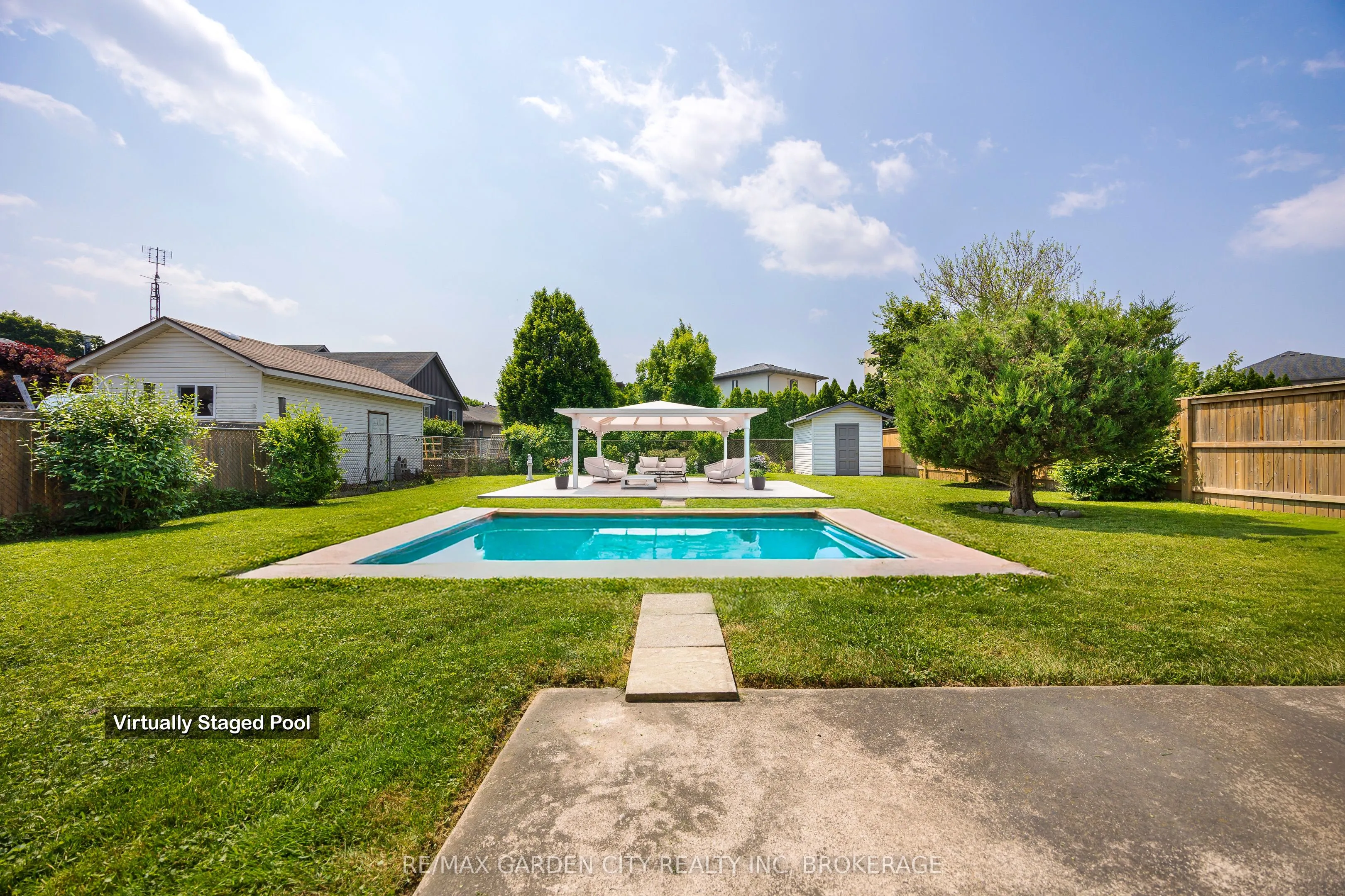 5 Woodgarden Court