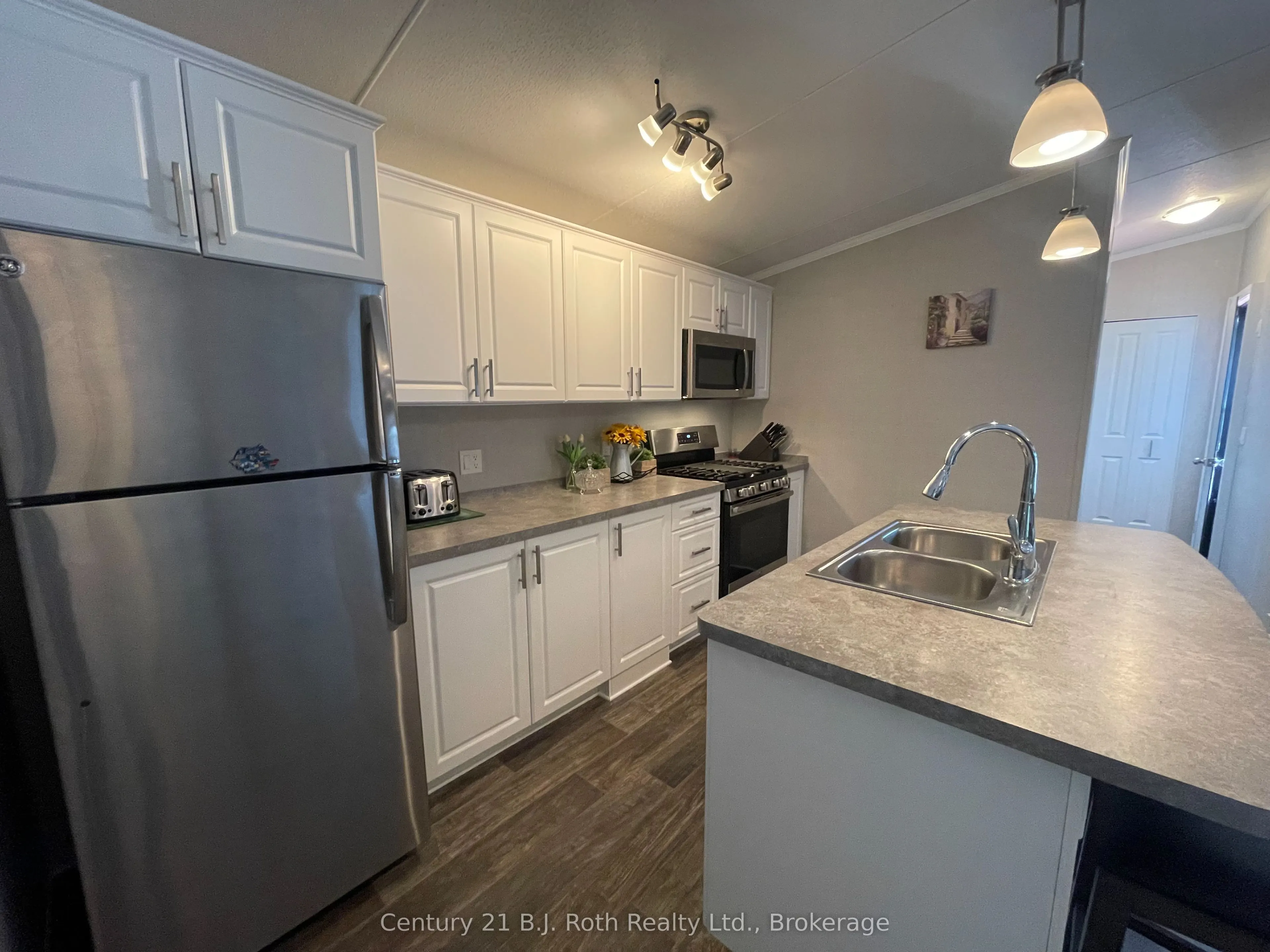 1082 Shamrock Marina Road, ##220