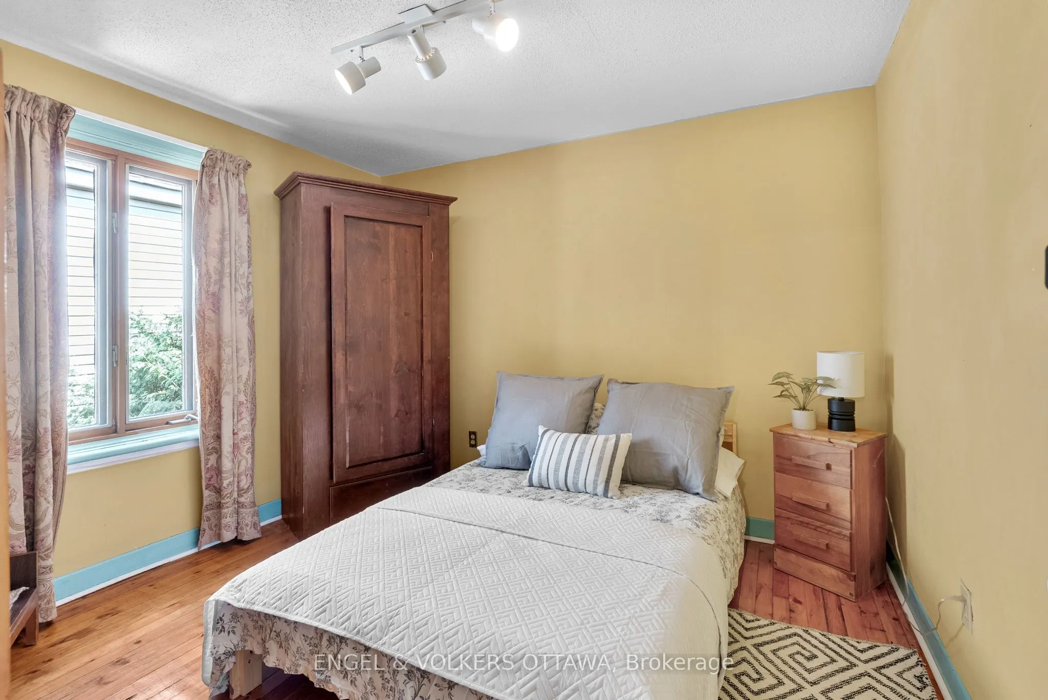 26 Pansy Avenue