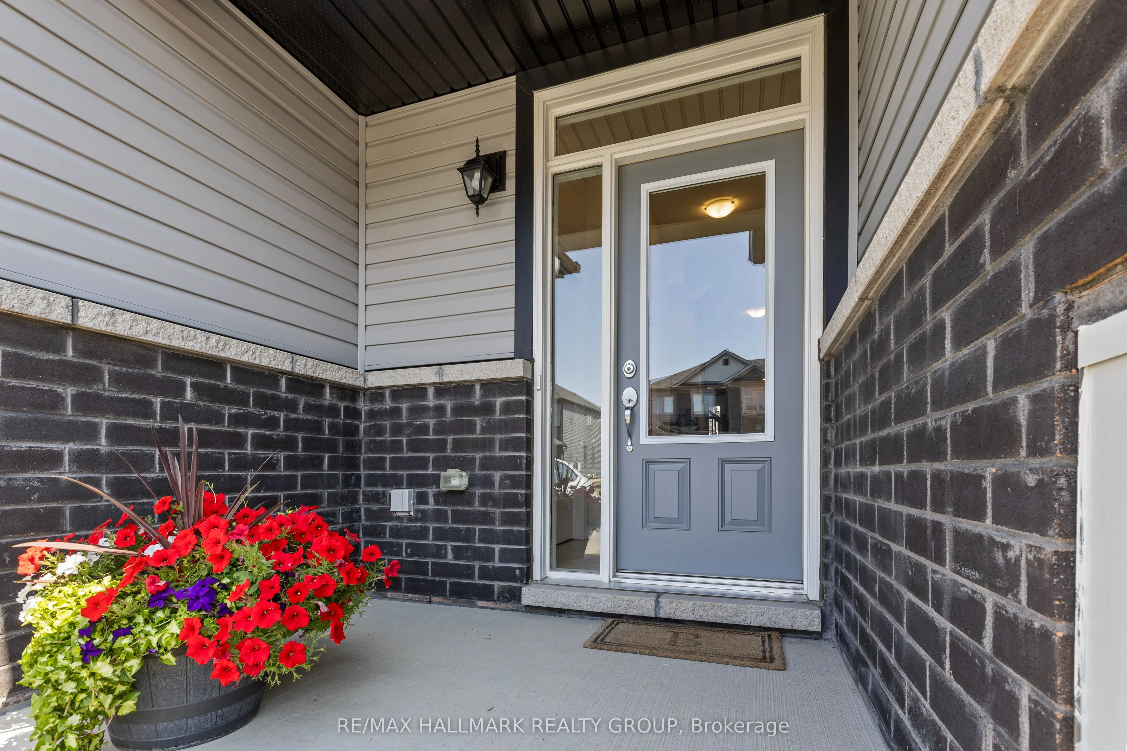 948 Socca Crescent