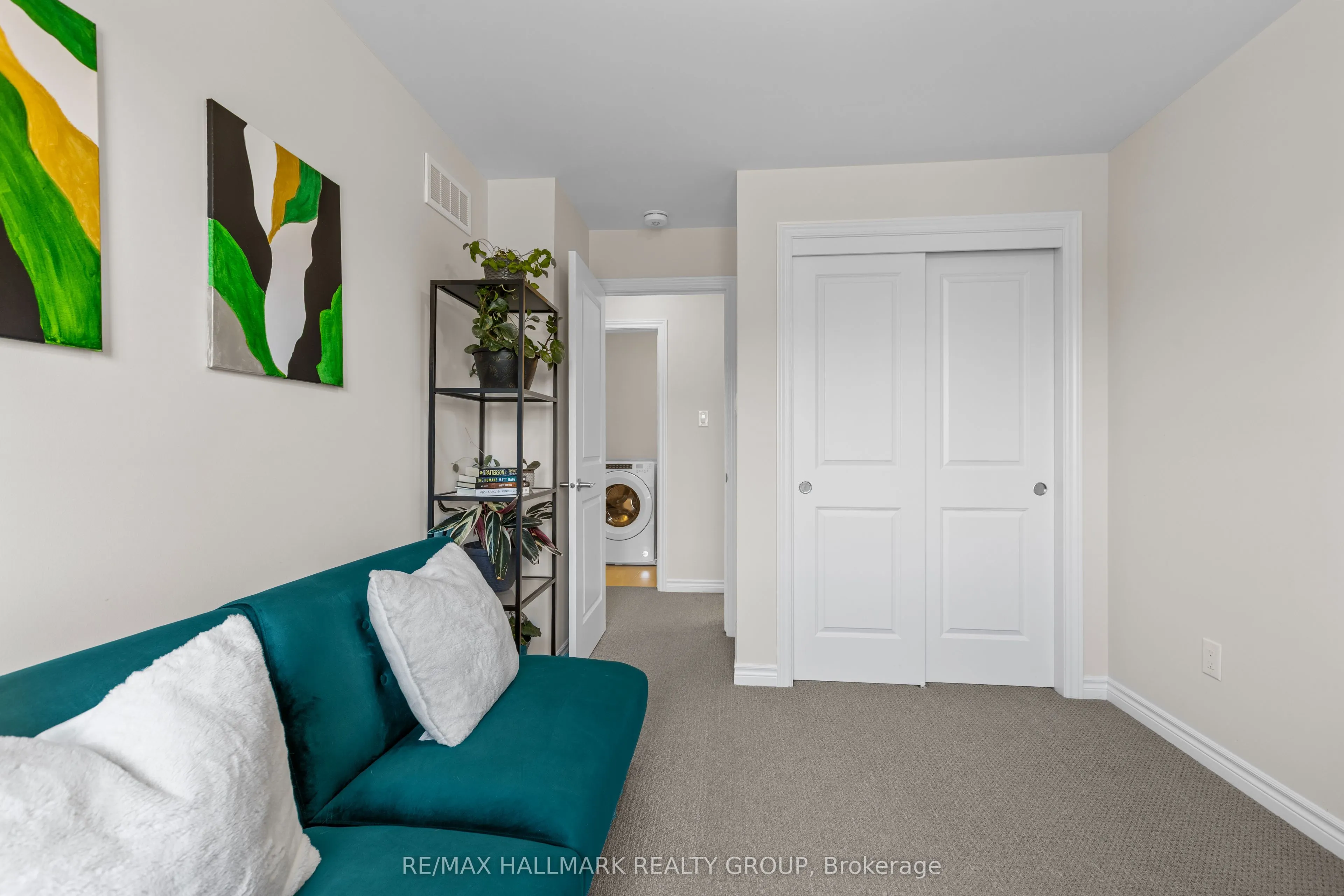 948 Socca Crescent