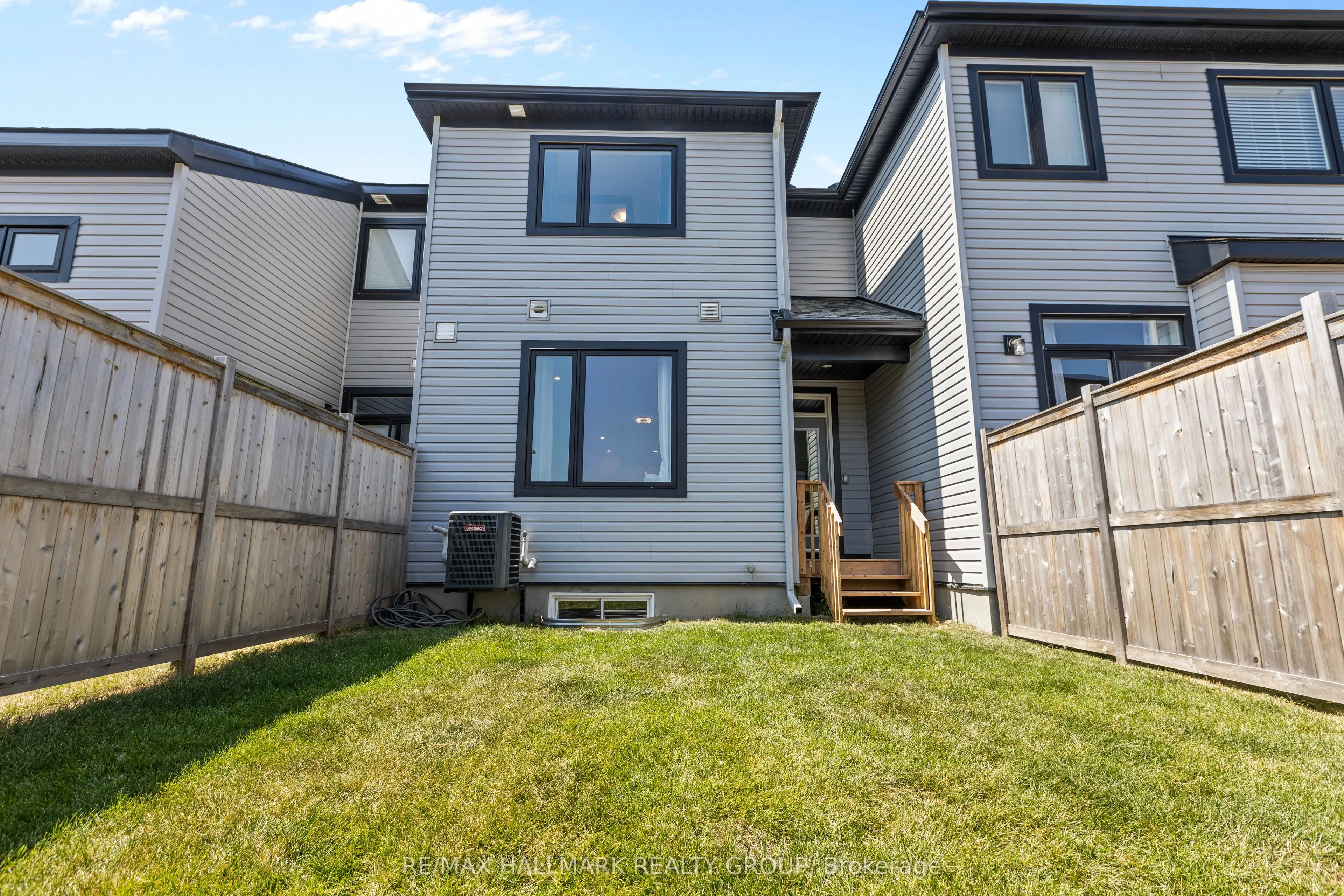 948 Socca Crescent