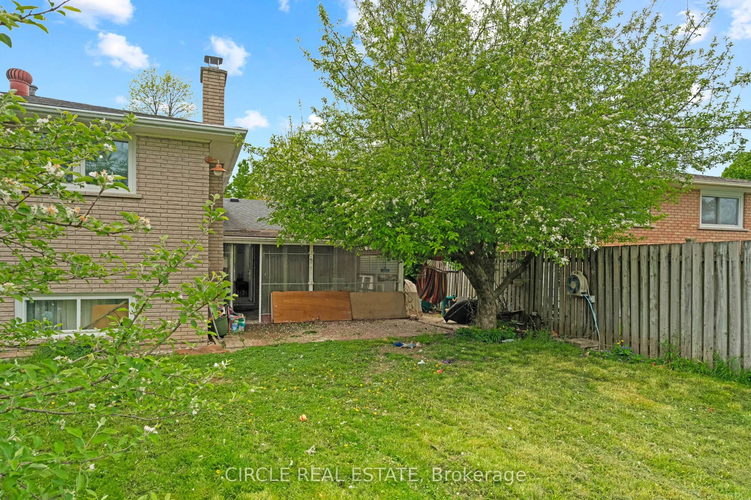 118 Bridlewood Drive