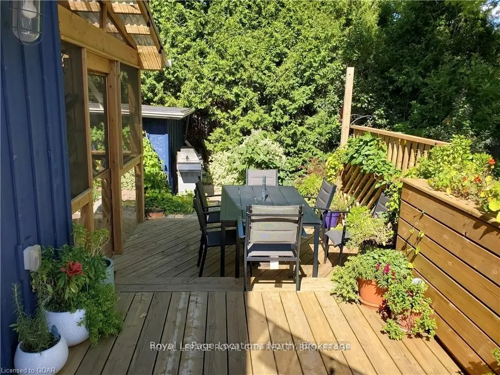 627 Eramosa Road