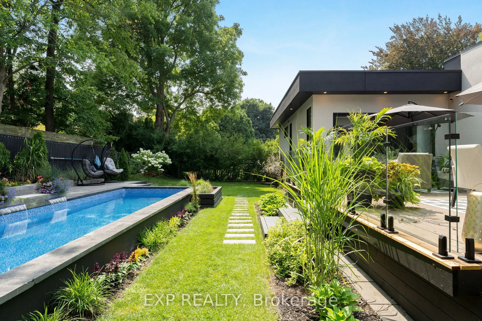 806 Alexander Road