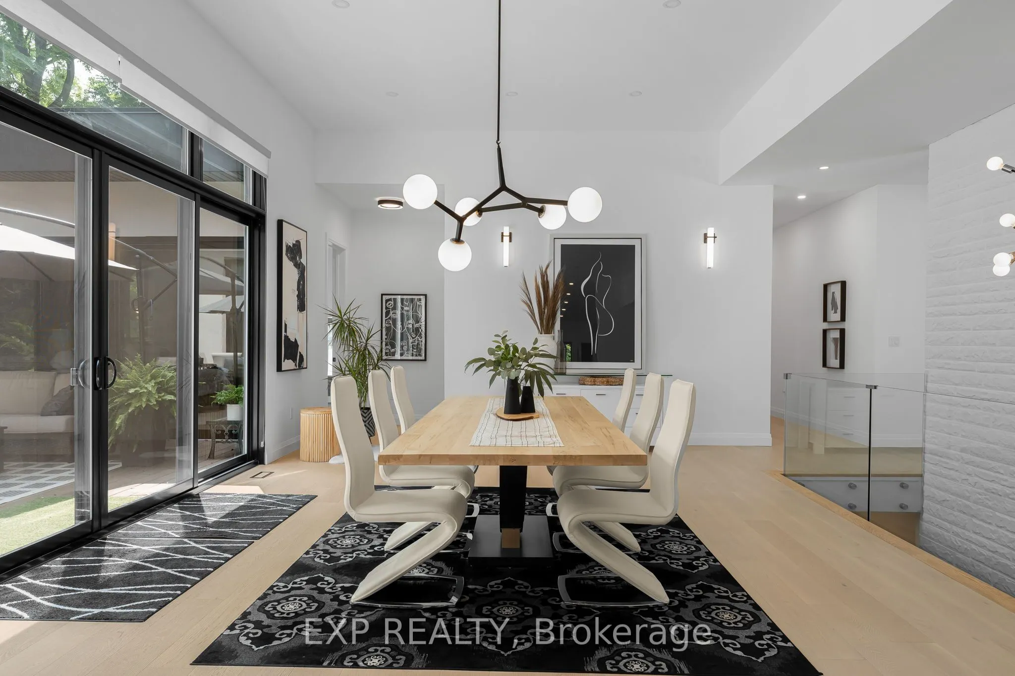806 Alexander Road