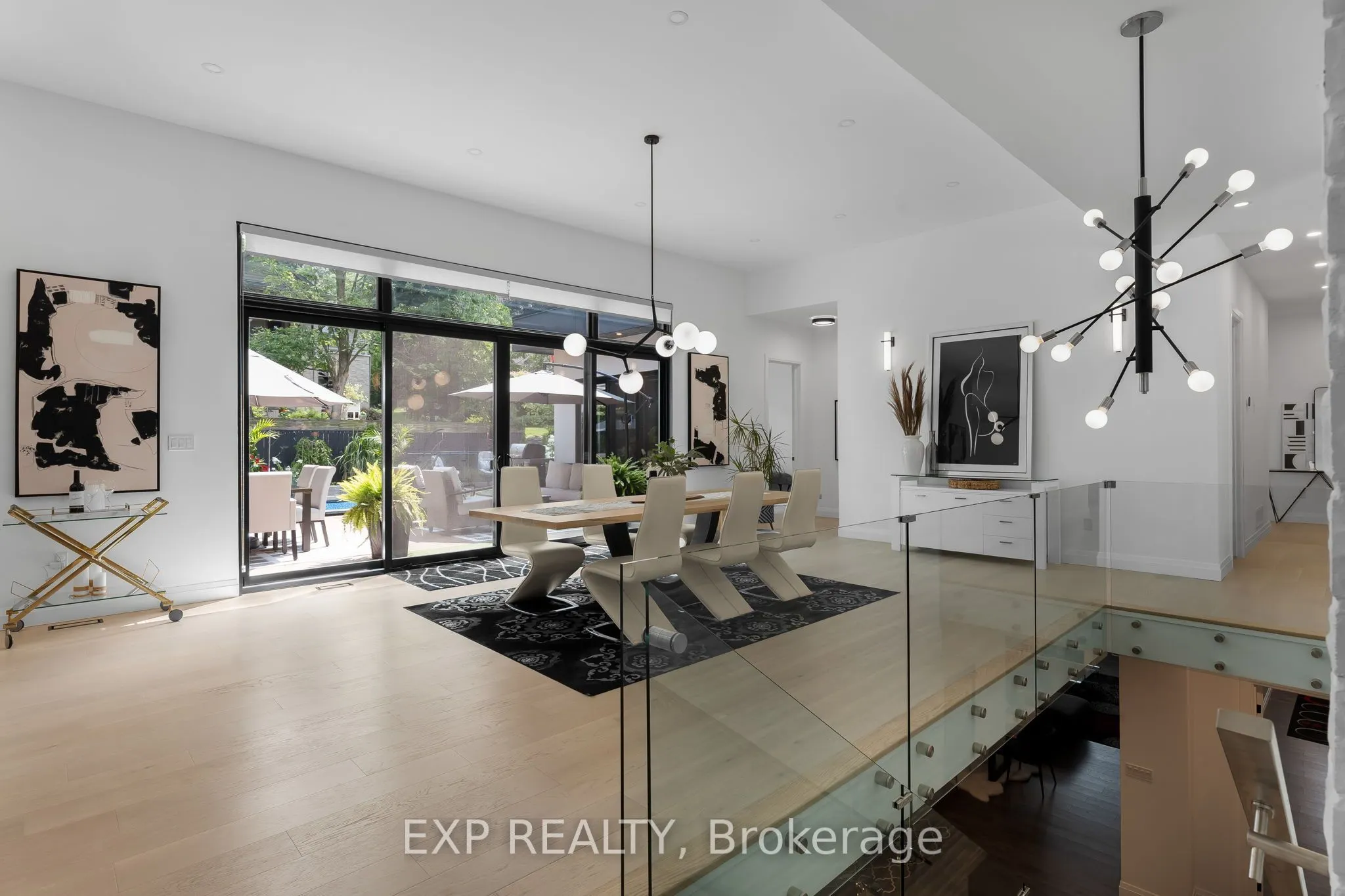 806 Alexander Road