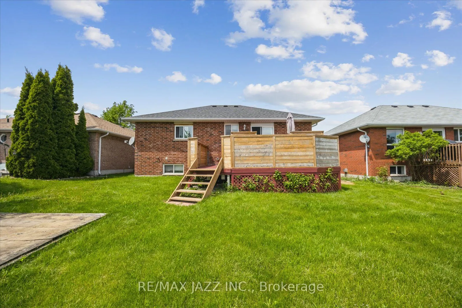 39 McGibbon Boulevard