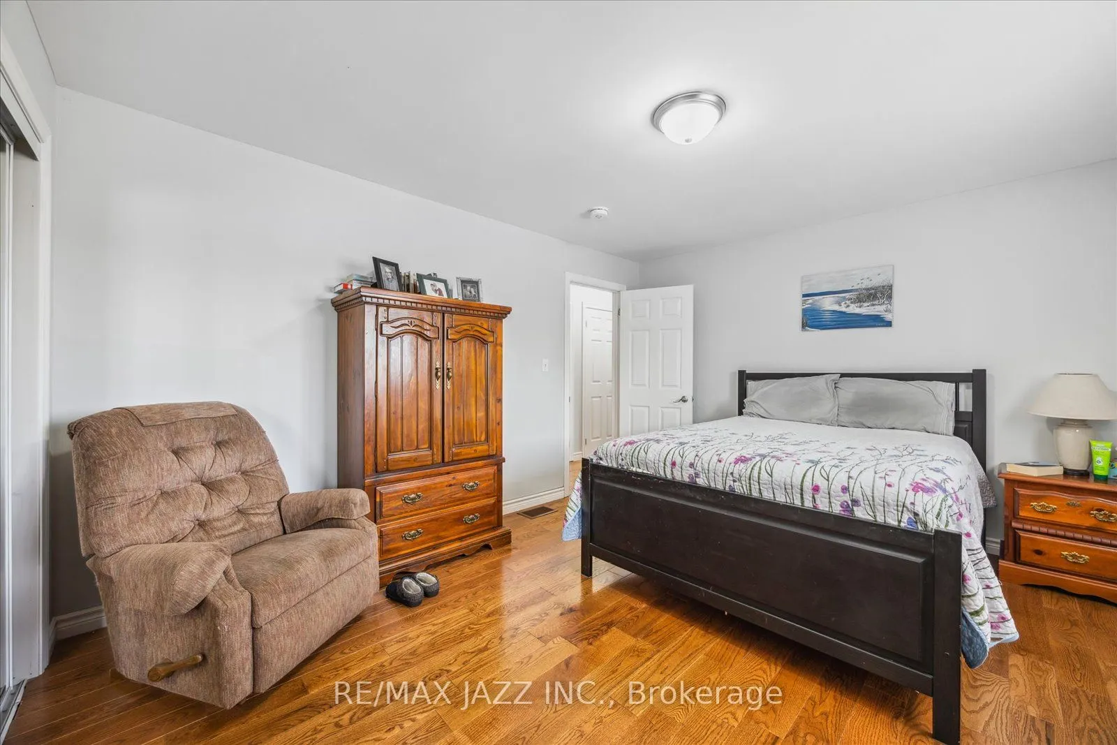 39 McGibbon Boulevard