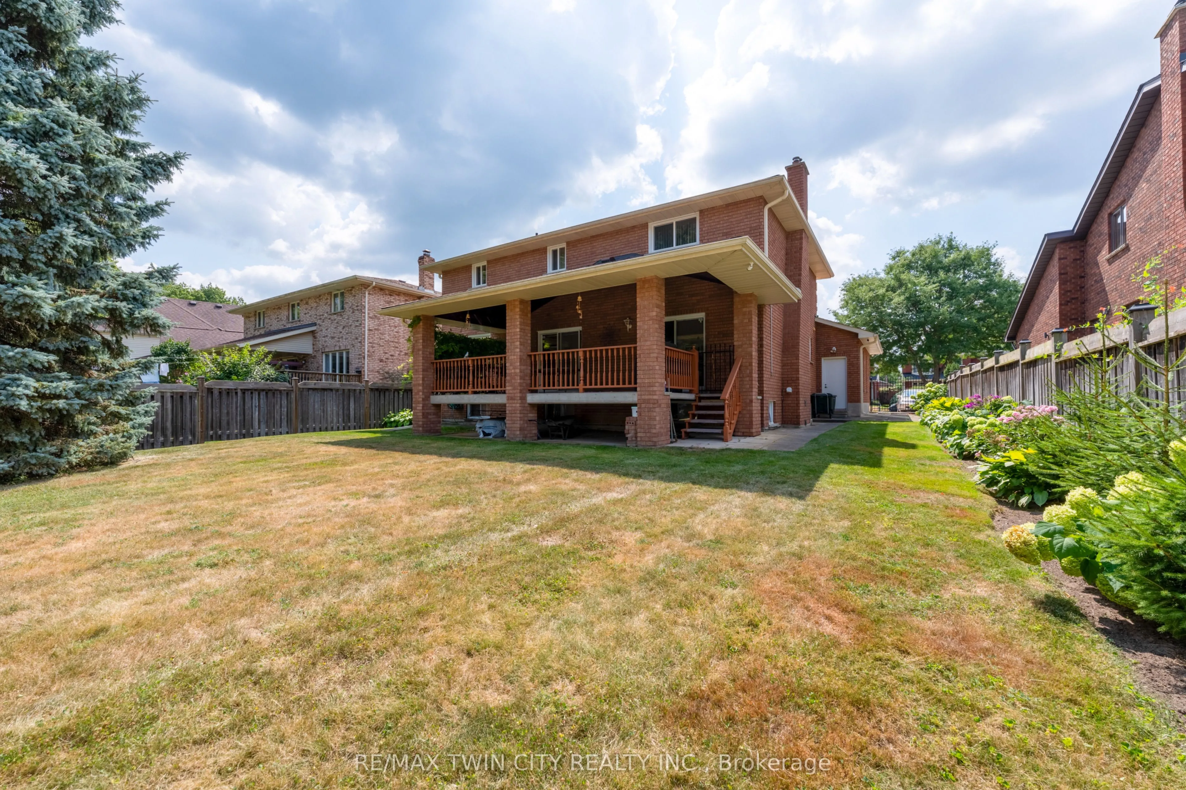 18 Riva Ridge