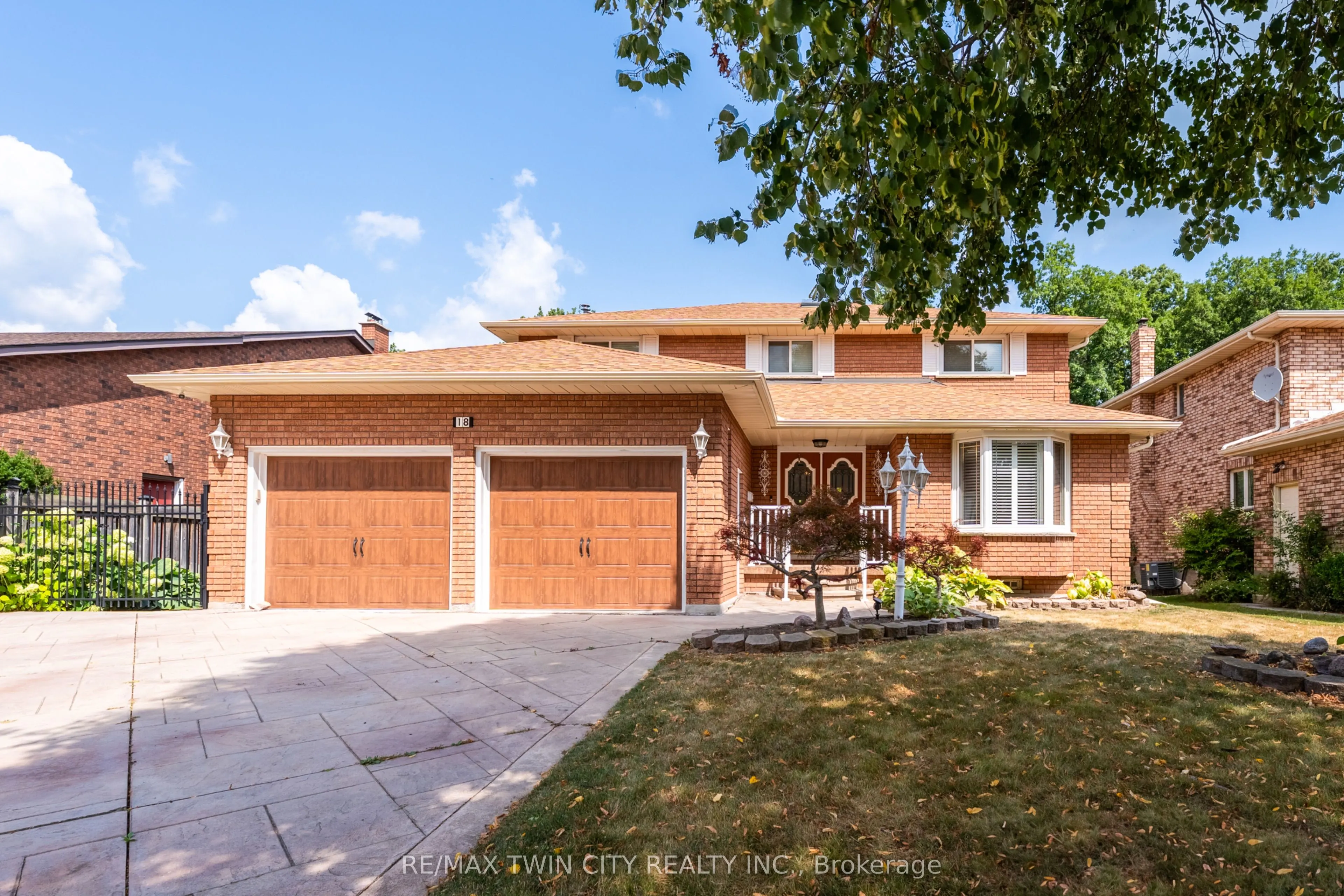 18 Riva Ridge