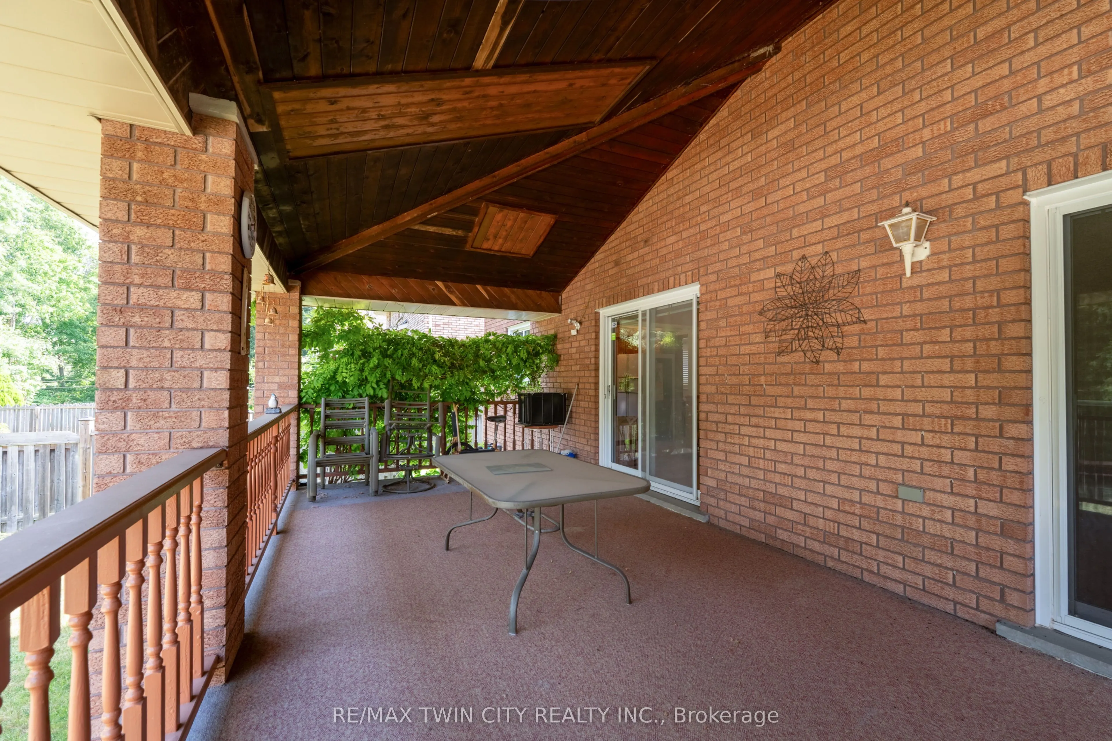 18 Riva Ridge