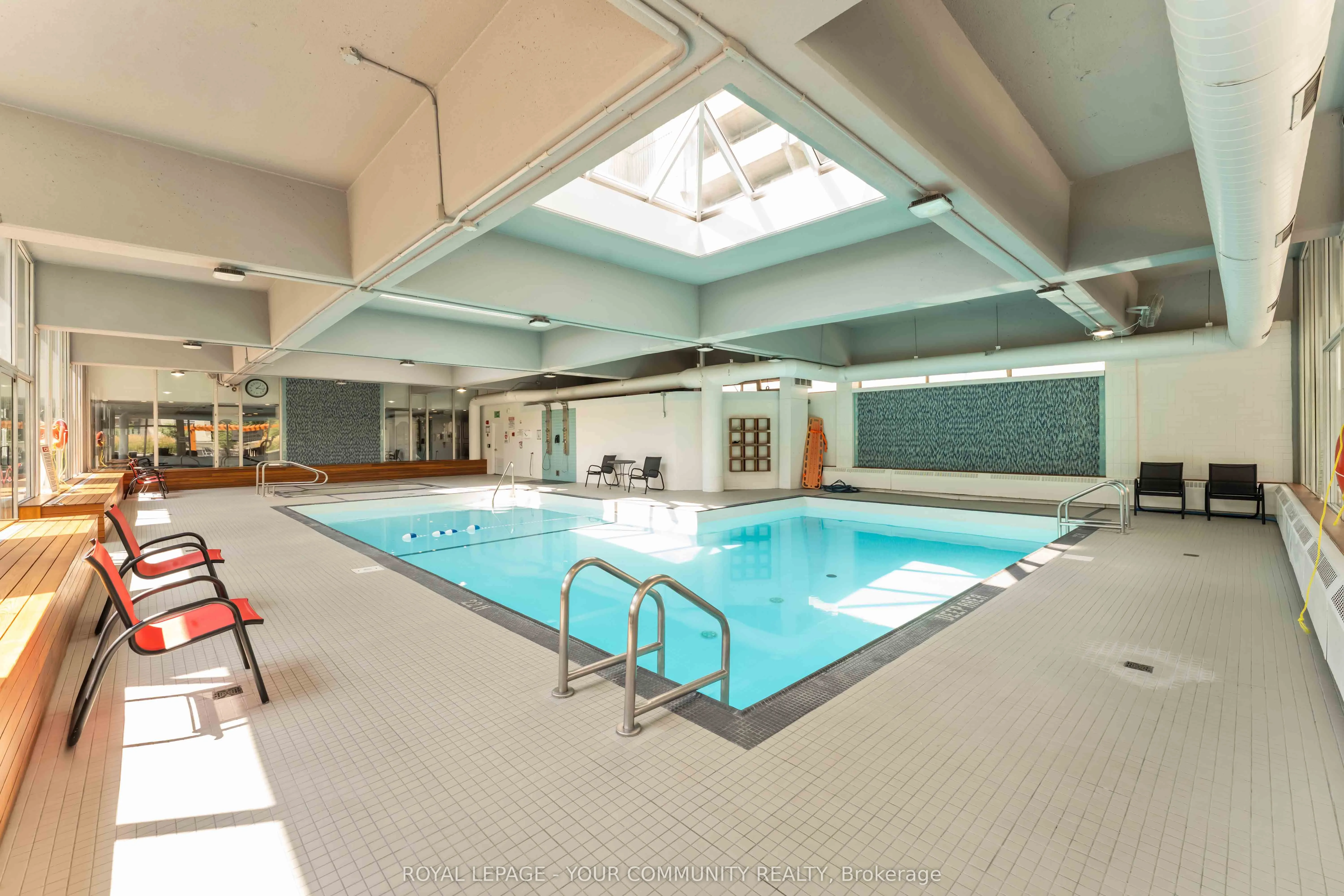 500 Laurier Avenue W, #608