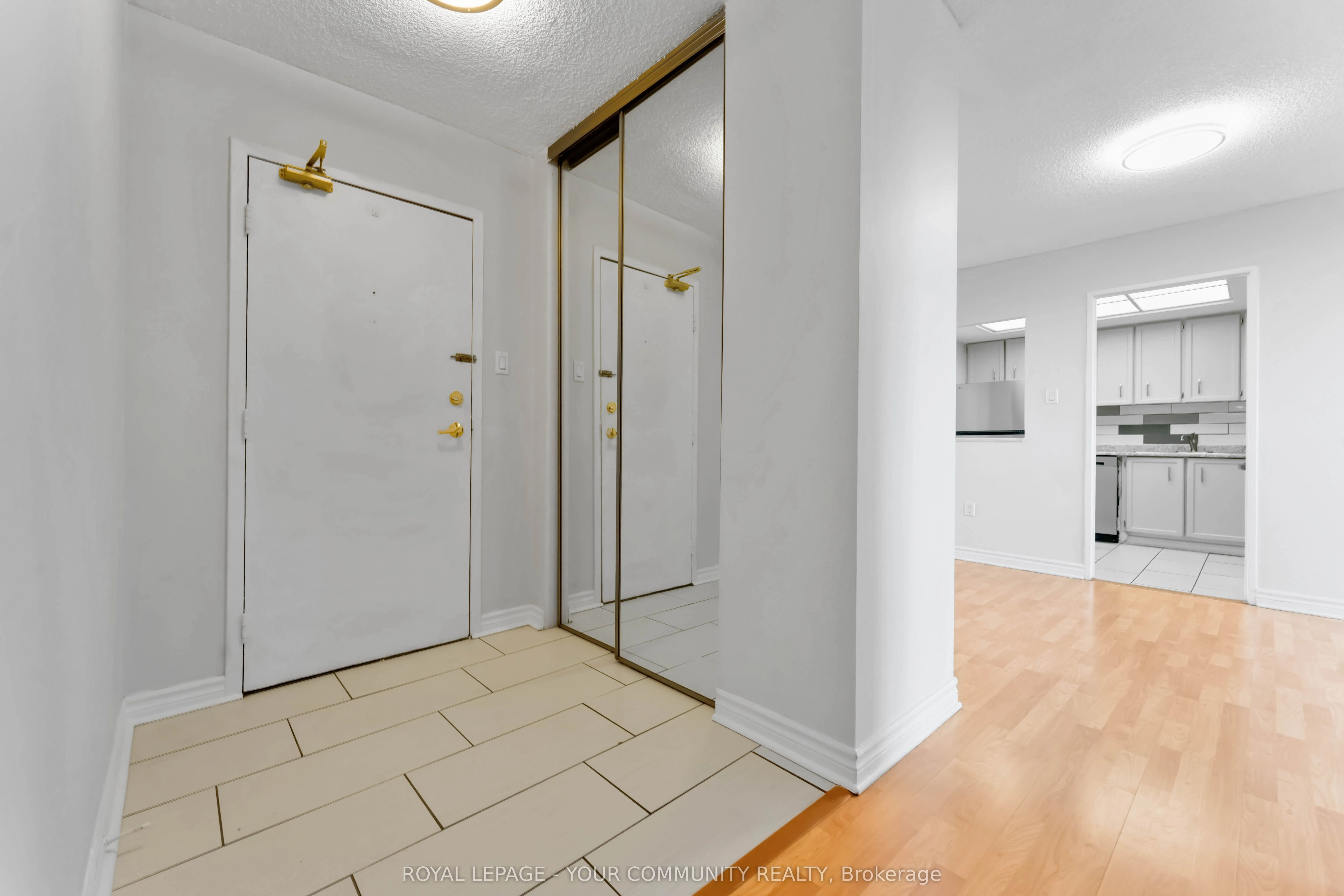 500 Laurier Avenue W, #608