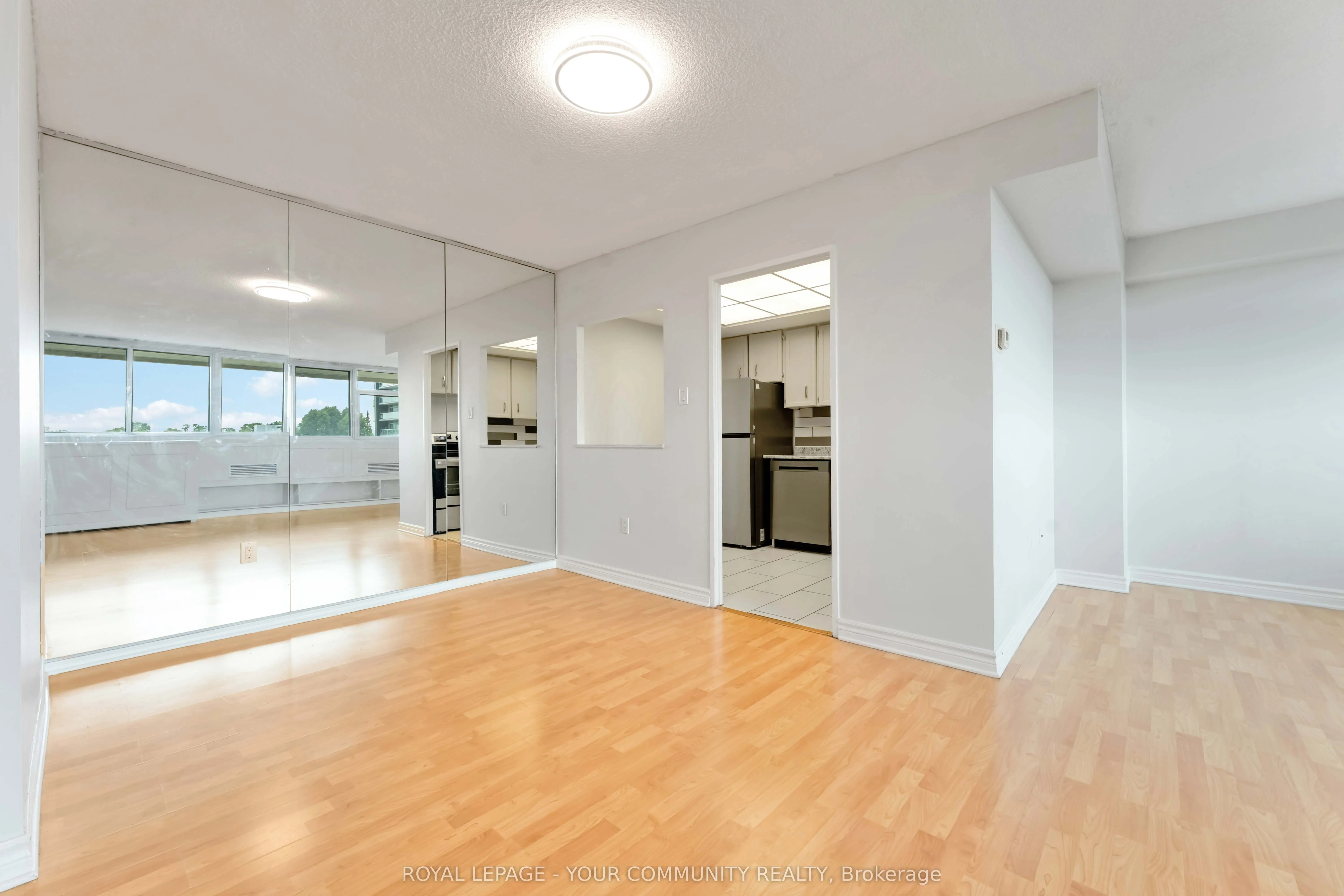 500 Laurier Avenue W, #608