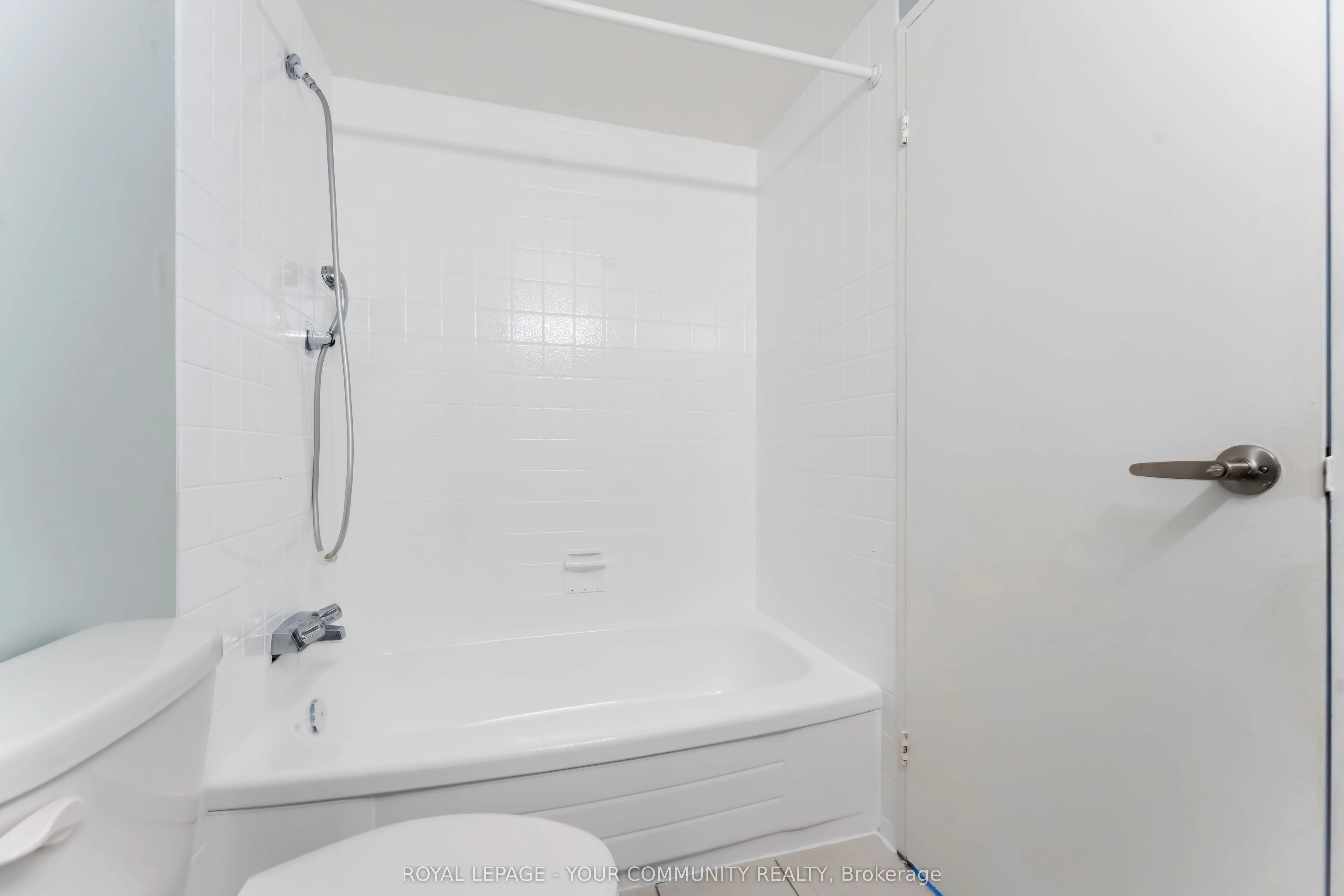 500 Laurier Avenue W, #608