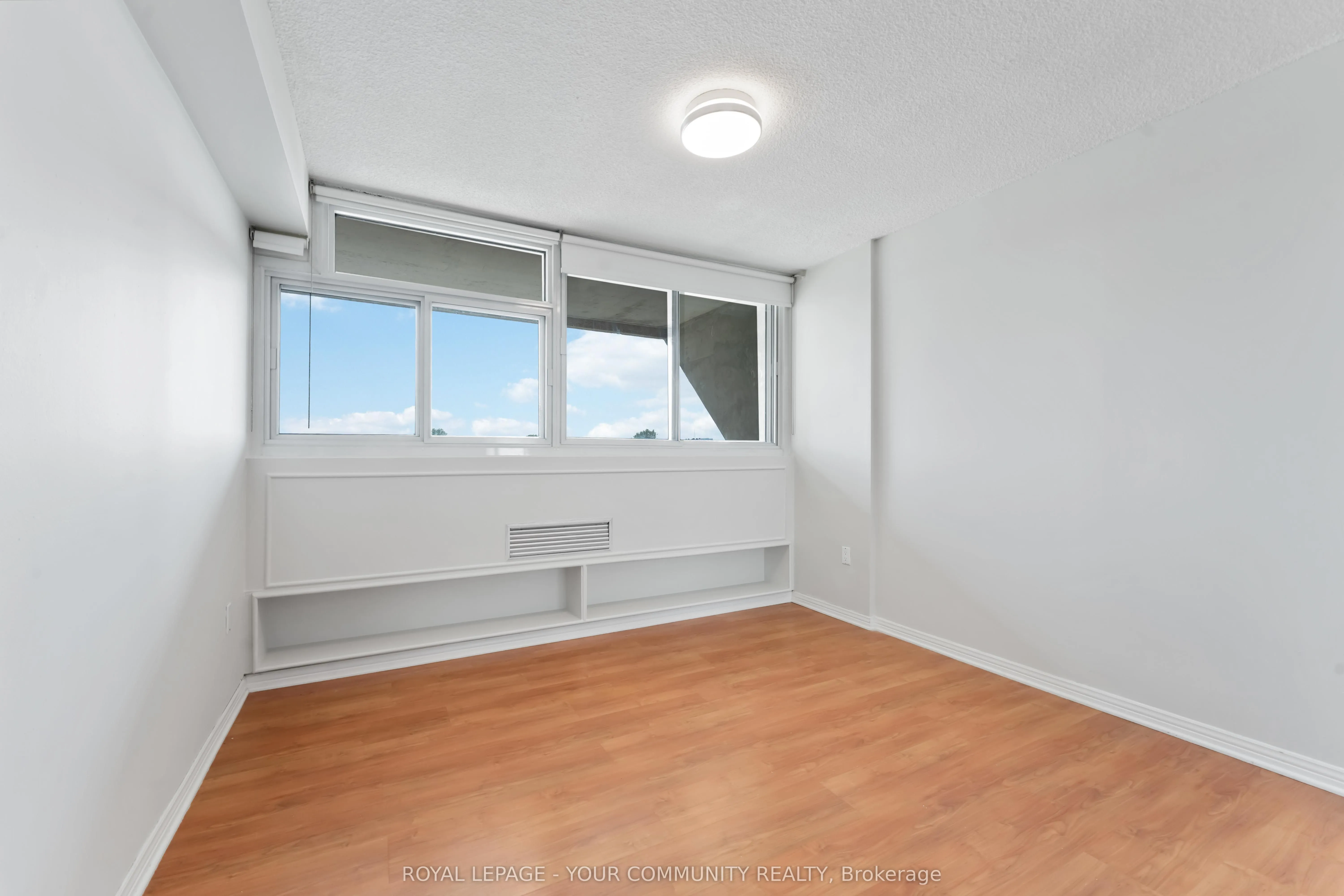 500 Laurier Avenue W, #608