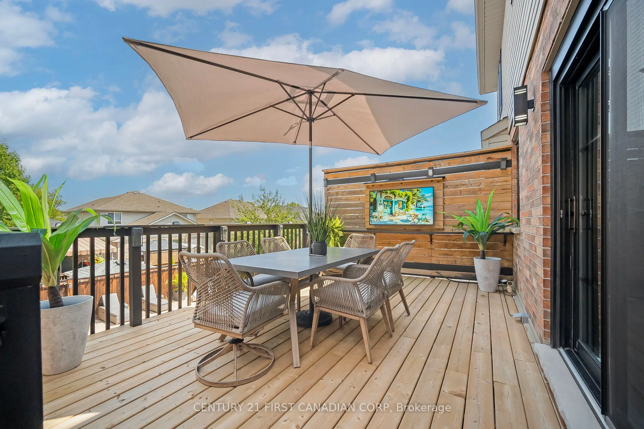 688 Clearwater Crescent