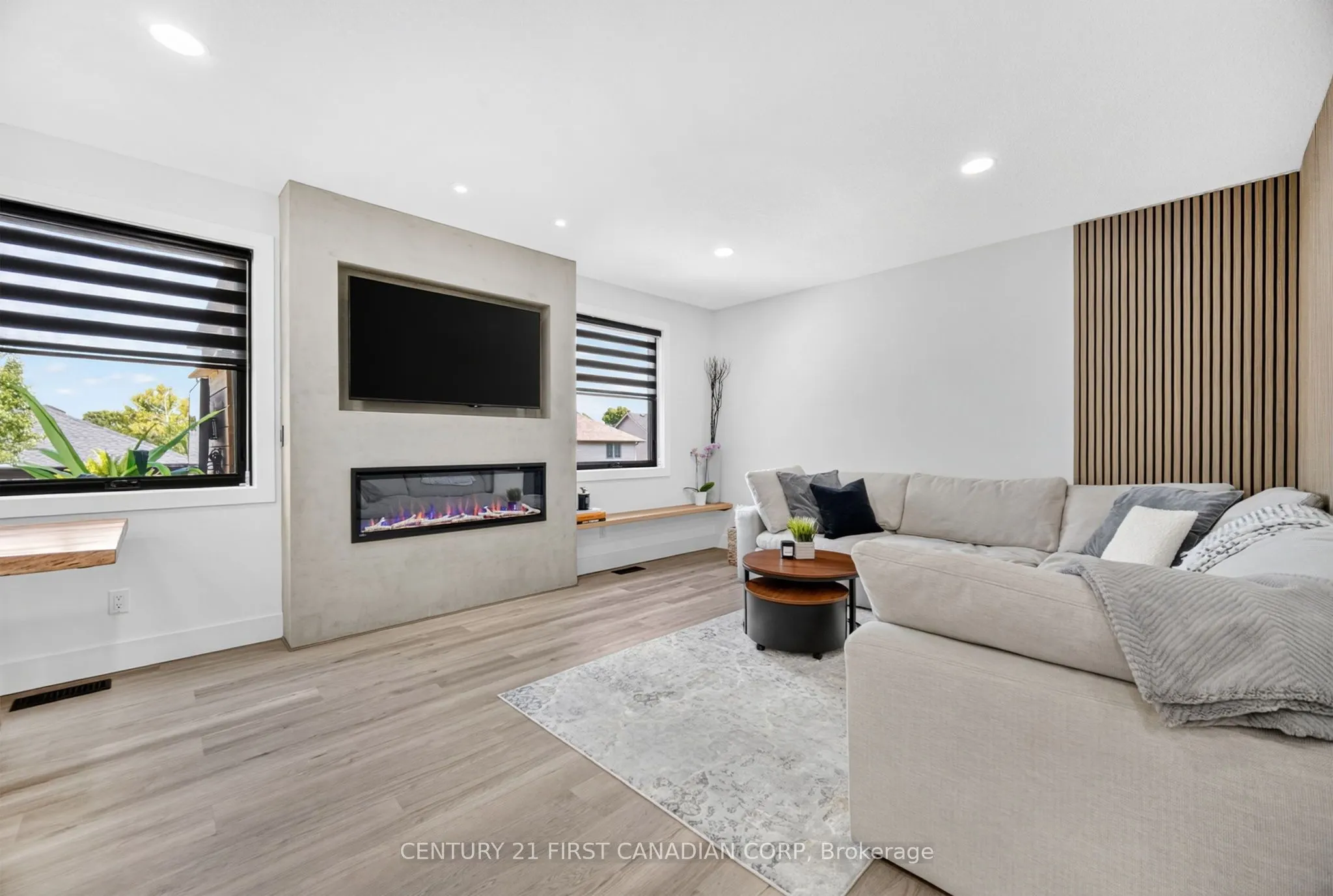 688 Clearwater Crescent
