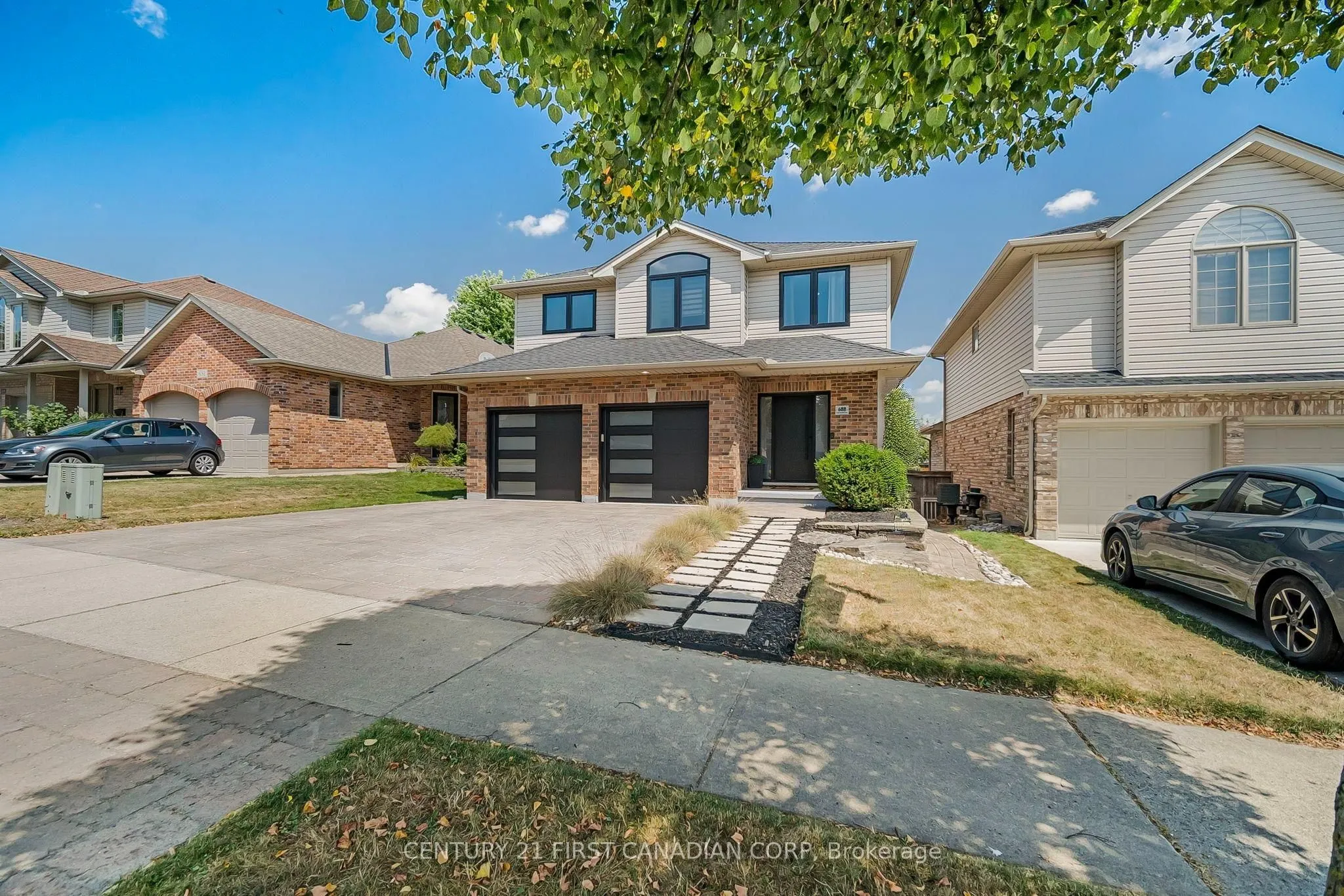 688 Clearwater Crescent