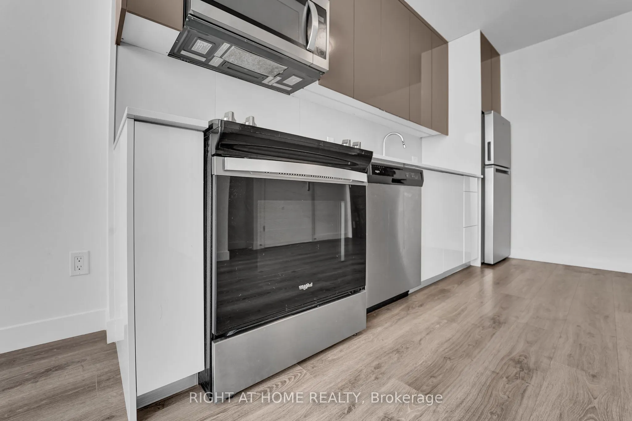60 Frederick Street, #2401