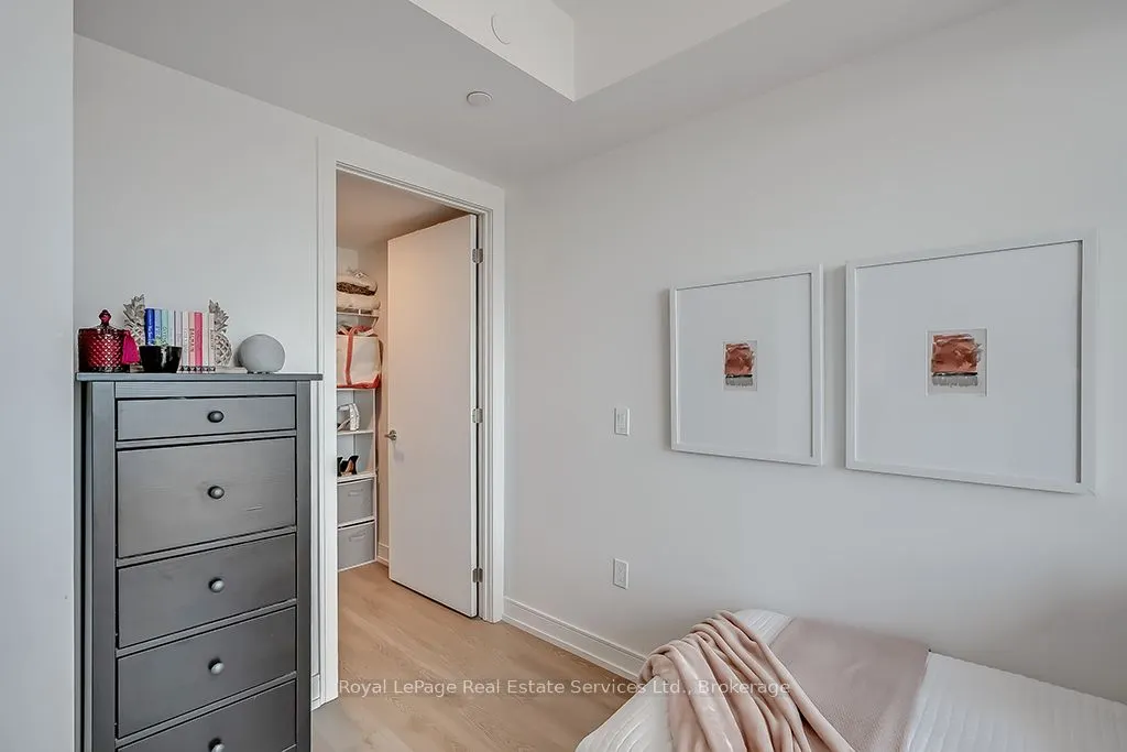 1 Jarvis Street, #912