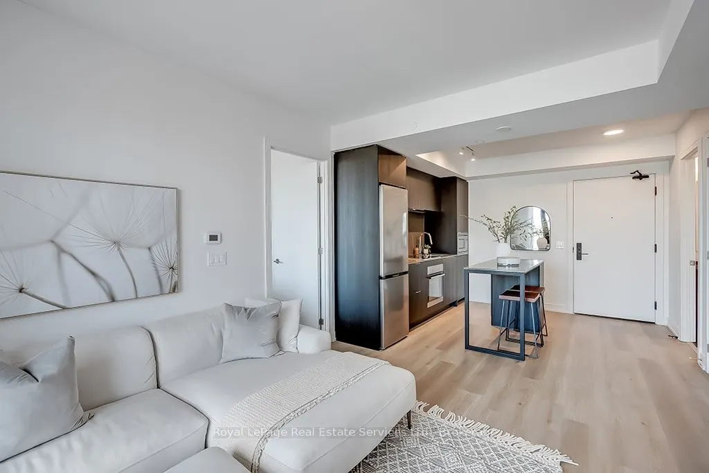 1 Jarvis Street, #912