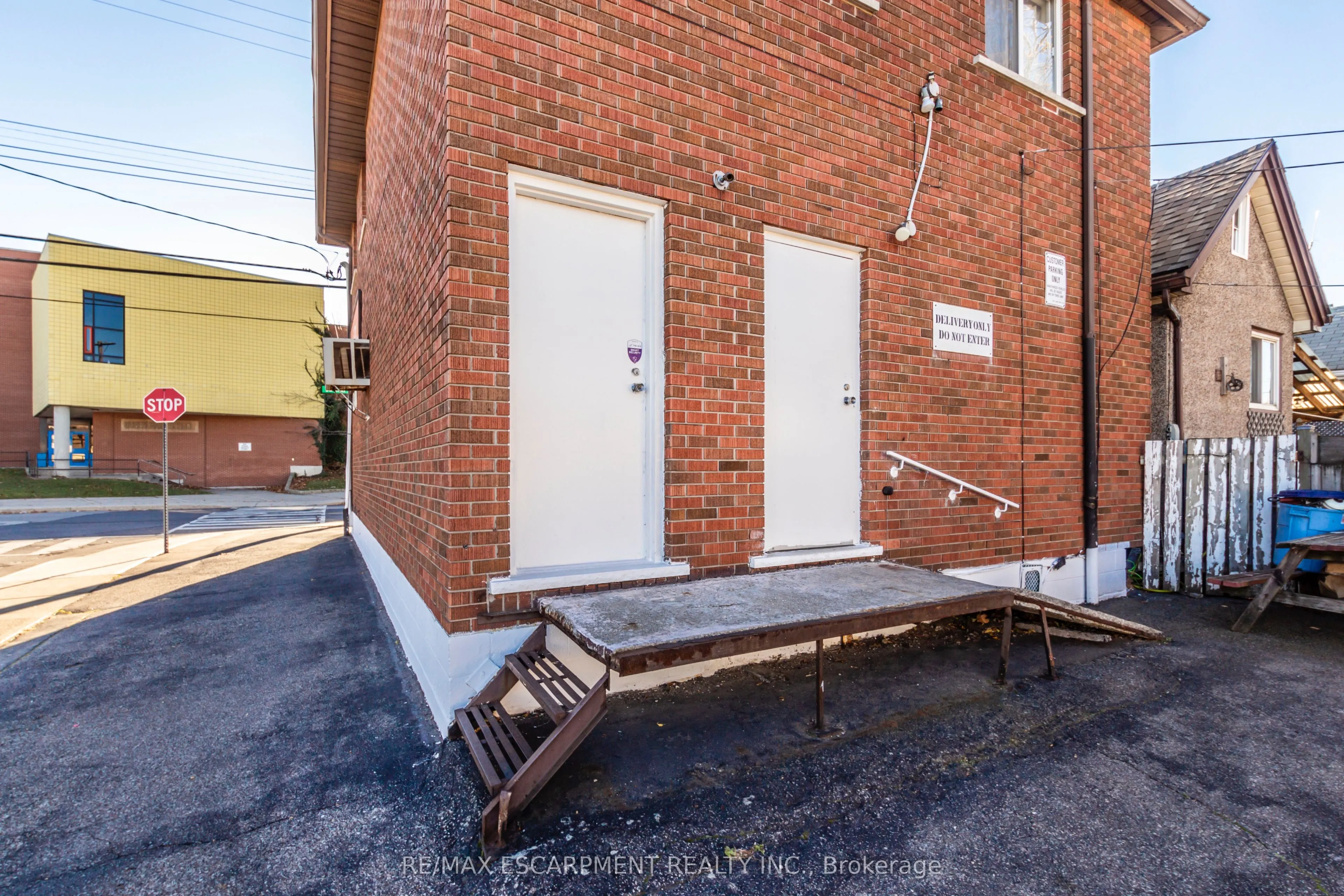 1295 Cannon Street E