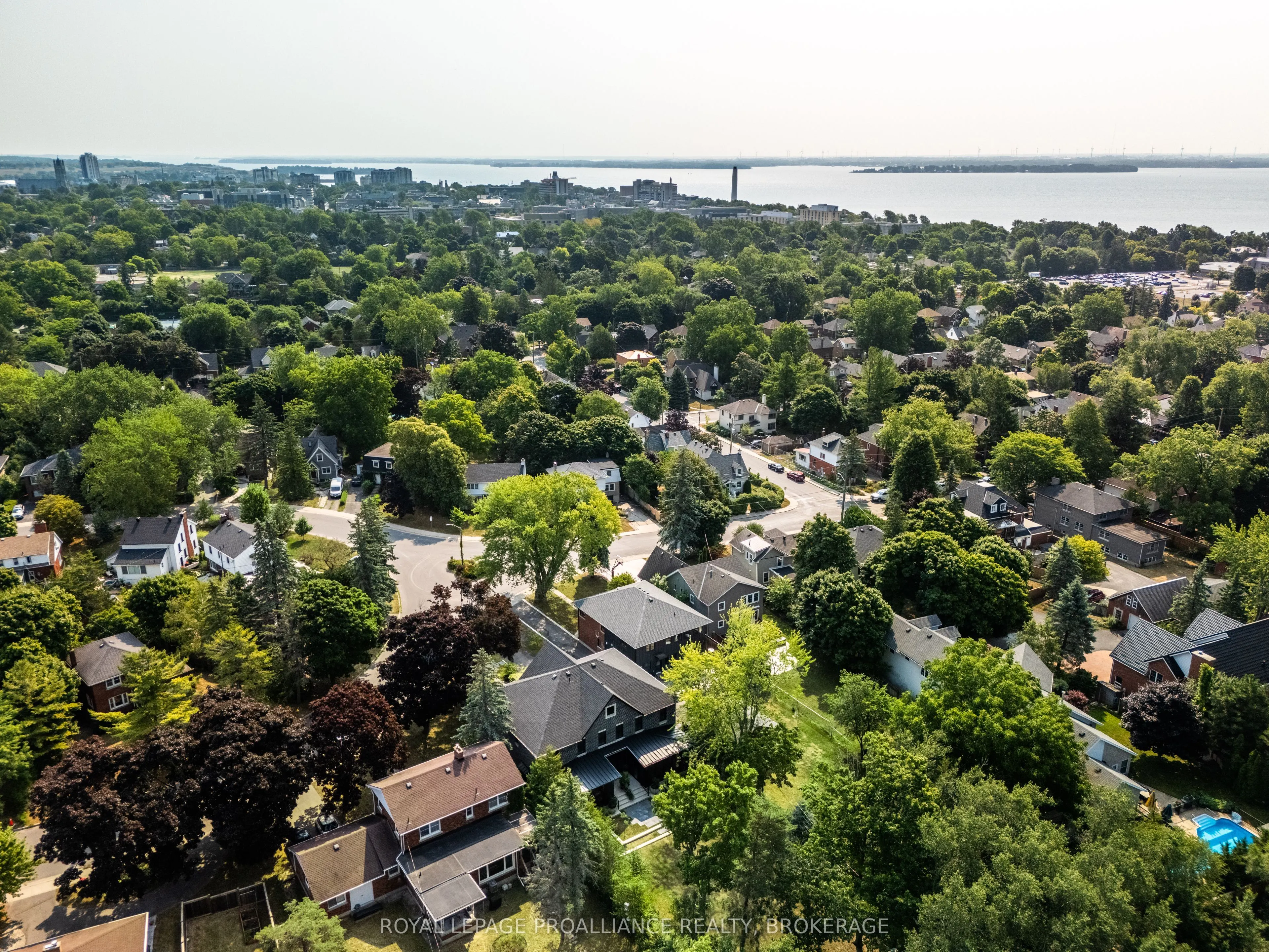 124 Churchill Crescent