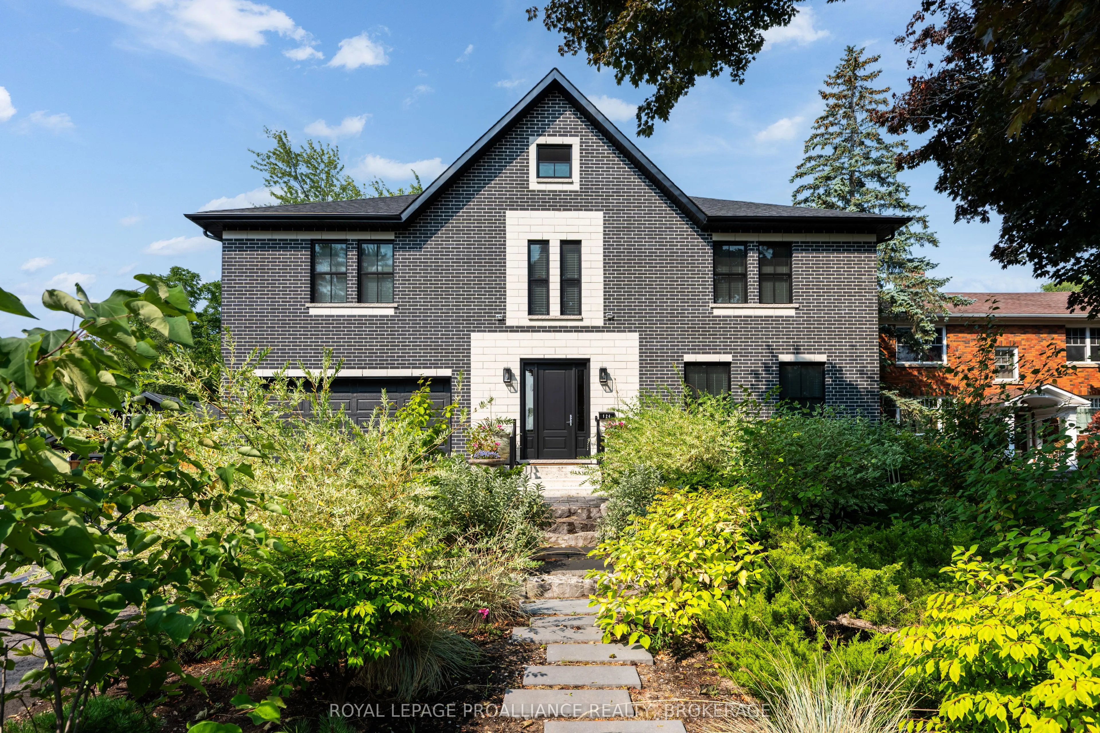 124 Churchill Crescent