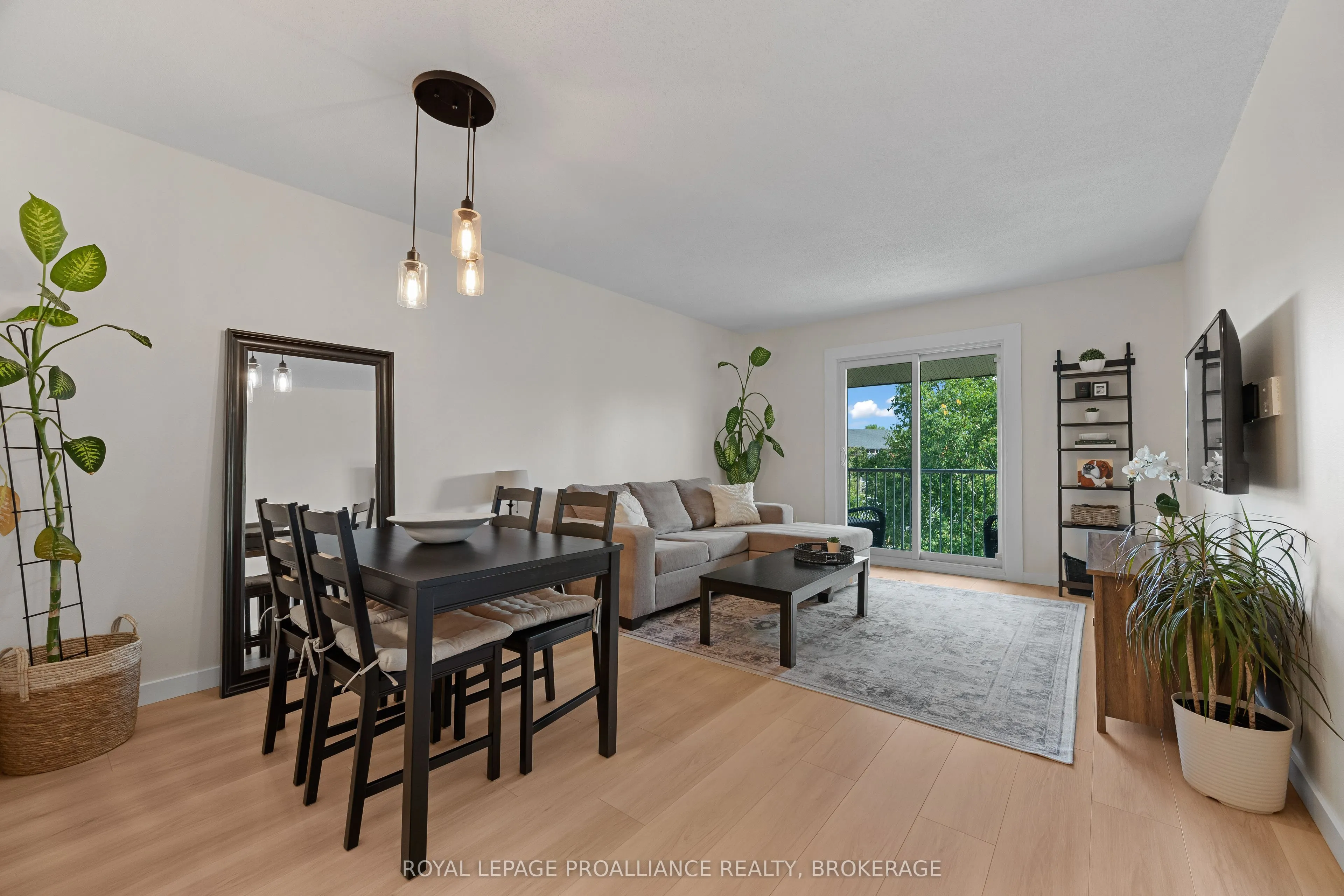 573 Armstrong Road, #314