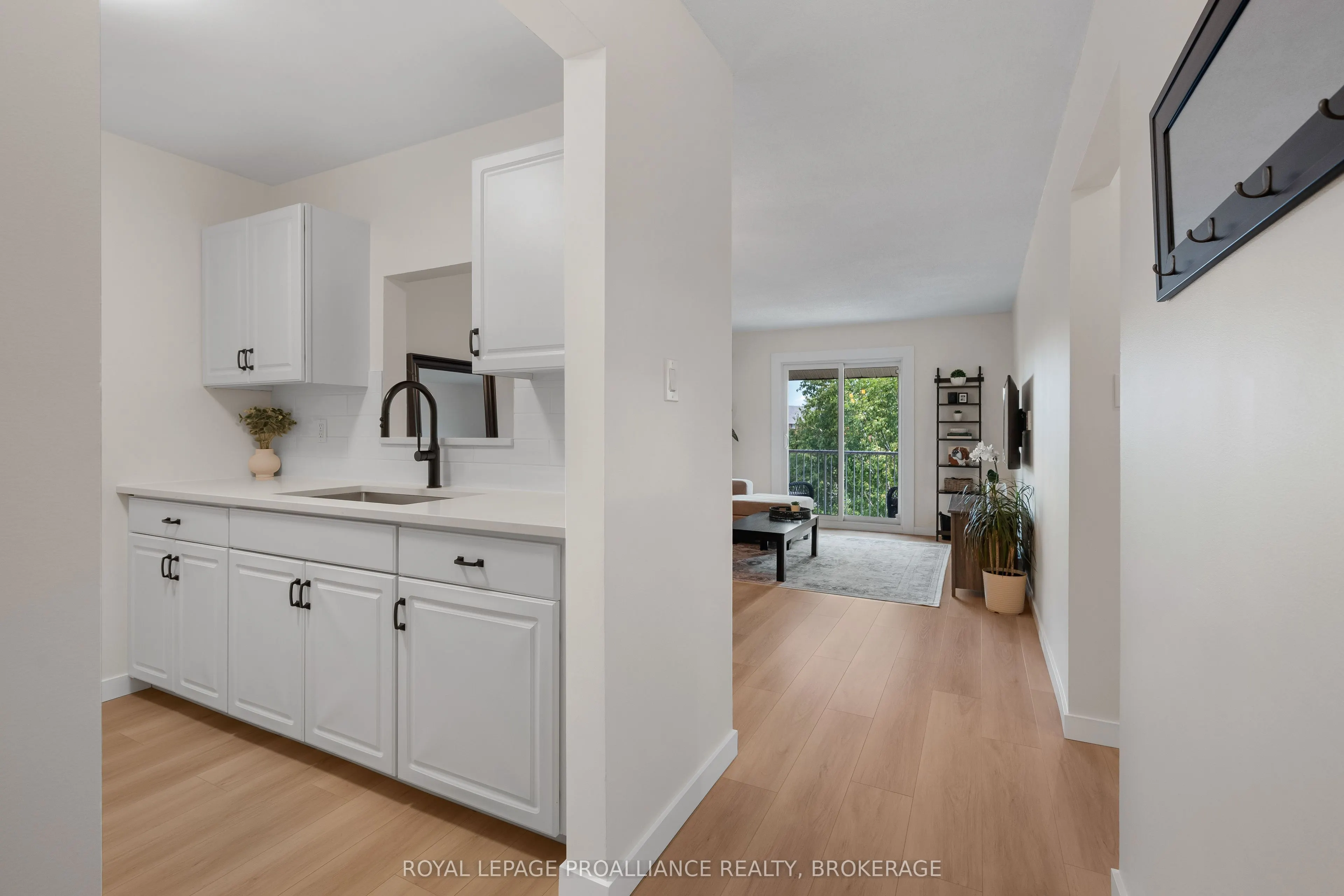 573 Armstrong Road, #314
